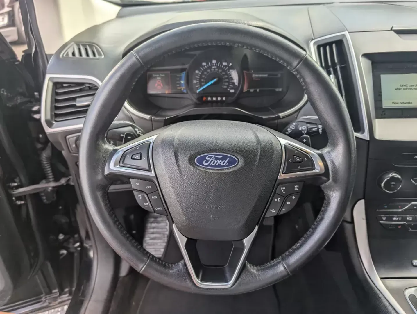 2018 Ford Edge SEL (2FMPK3J93JB) with an Intercooled Turbo Premium Unleaded I-4 2.0 L/122 engine, 6-Speed Automatic w/OD transmission, located at 5115 14th Ave., Columbus, GA, 31904, (706) 323-0345, 32.511494, -84.971046 - 2018 Ford Edge SEL - Photo#32