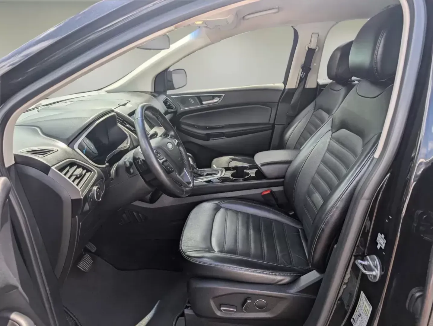2018 Ford Edge SEL (2FMPK3J93JB) with an Intercooled Turbo Premium Unleaded I-4 2.0 L/122 engine, 6-Speed Automatic w/OD transmission, located at 5115 14th Ave., Columbus, GA, 31904, (706) 323-0345, 32.511494, -84.971046 - 2018 Ford Edge SEL - Photo#42