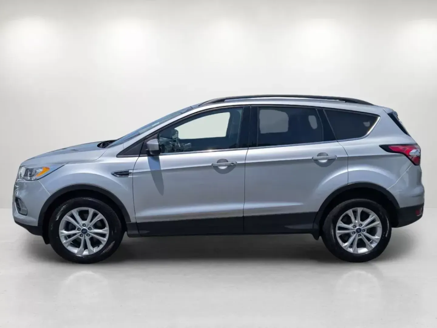 2018 Ford Escape SEL (1FMCU0HD7JU) with an Other engine, located at 1430 Gateway Drive, Opelika, AL, 36801, (334) 239-0944, 32.637871, -85.409790 - **Elevate Your Lifestyle with the 2018 Ford Escape SEL at Gils Auto - Opelika!**<br /> <br /> Are you ready to elevate your daily commute or embark on your next weekend adventure? The 2018 Ford Escape SEL is the ideal SUV for anyone seeking versatility, comfort, and style-a perfect fit for growing f - Photo#7