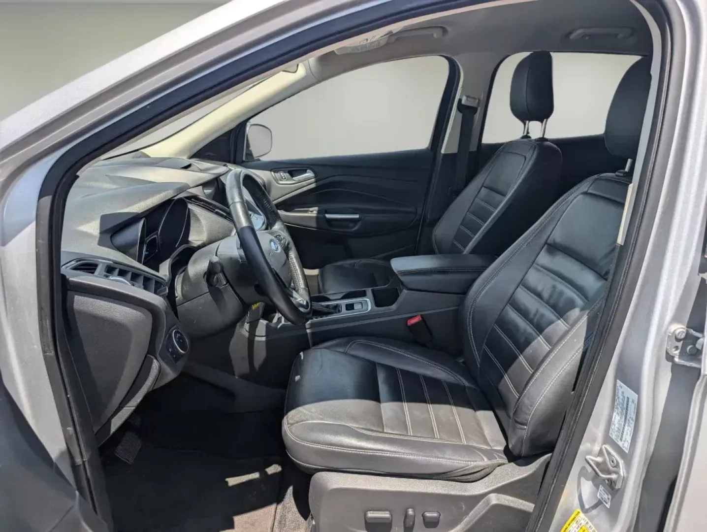 2018 Ford Escape SEL (1FMCU0HD7JU) with an Other engine, located at 1430 Gateway Drive, Opelika, AL, 36801, (334) 239-0944, 32.637871, -85.409790 - **Elevate Your Lifestyle with the 2018 Ford Escape SEL at Gils Auto - Opelika!**<br /> <br /> Are you ready to elevate your daily commute or embark on your next weekend adventure? The 2018 Ford Escape SEL is the ideal SUV for anyone seeking versatility, comfort, and style-a perfect fit for growing f - Photo#9