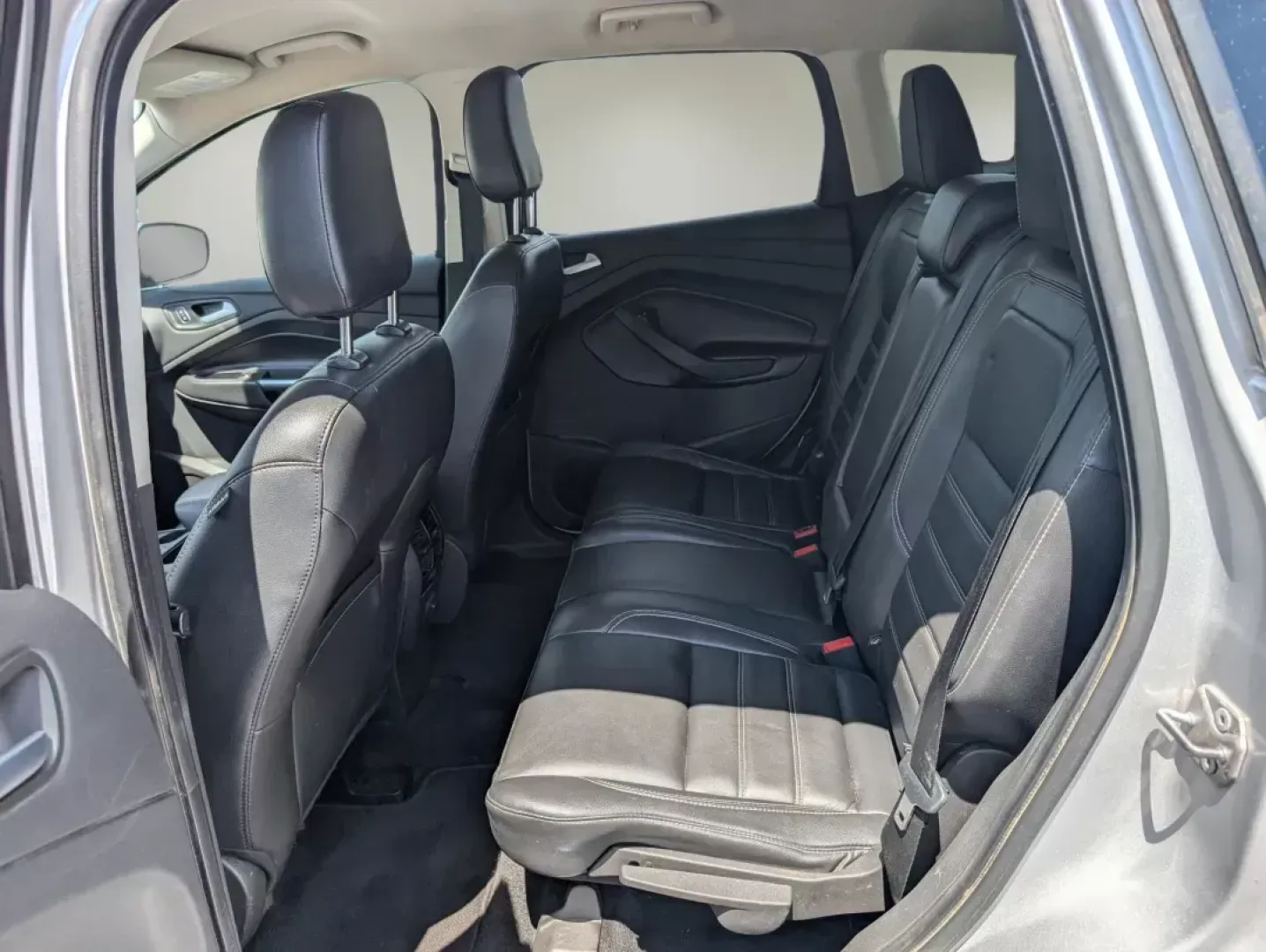 2018 Ford Escape SEL (1FMCU0HD7JU) with an Other engine, located at 1430 Gateway Drive, Opelika, AL, 36801, (334) 239-0944, 32.637871, -85.409790 - **Elevate Your Lifestyle with the 2018 Ford Escape SEL at Gils Auto - Opelika!**<br /> <br /> Are you ready to elevate your daily commute or embark on your next weekend adventure? The 2018 Ford Escape SEL is the ideal SUV for anyone seeking versatility, comfort, and style-a perfect fit for growing f - Photo#10