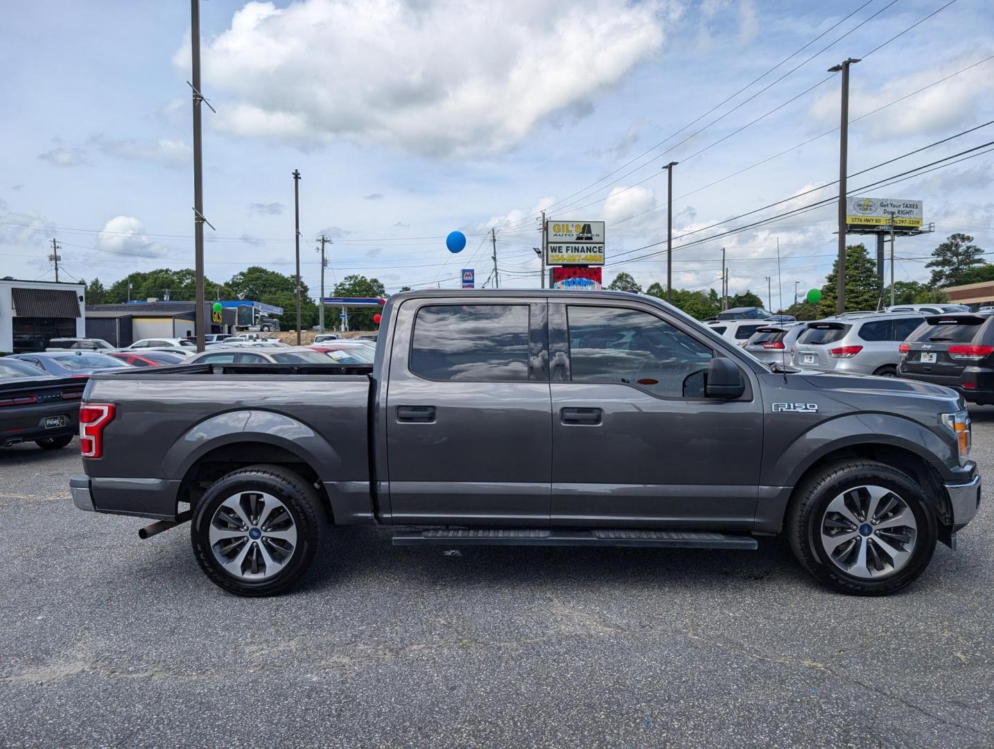 2018 Ford F-150 XLT (1FTEW1CB1JK) with an Regular Unleaded V-6 3.3 L/204 engine, 6-Speed Automatic w/OD transmission, located at 3959 U.S. 80 W, Phenix City, AL, 36870, (334) 297-4885, 32.469296, -85.135185 - 2018 Ford F-150 XLT - Photo#3