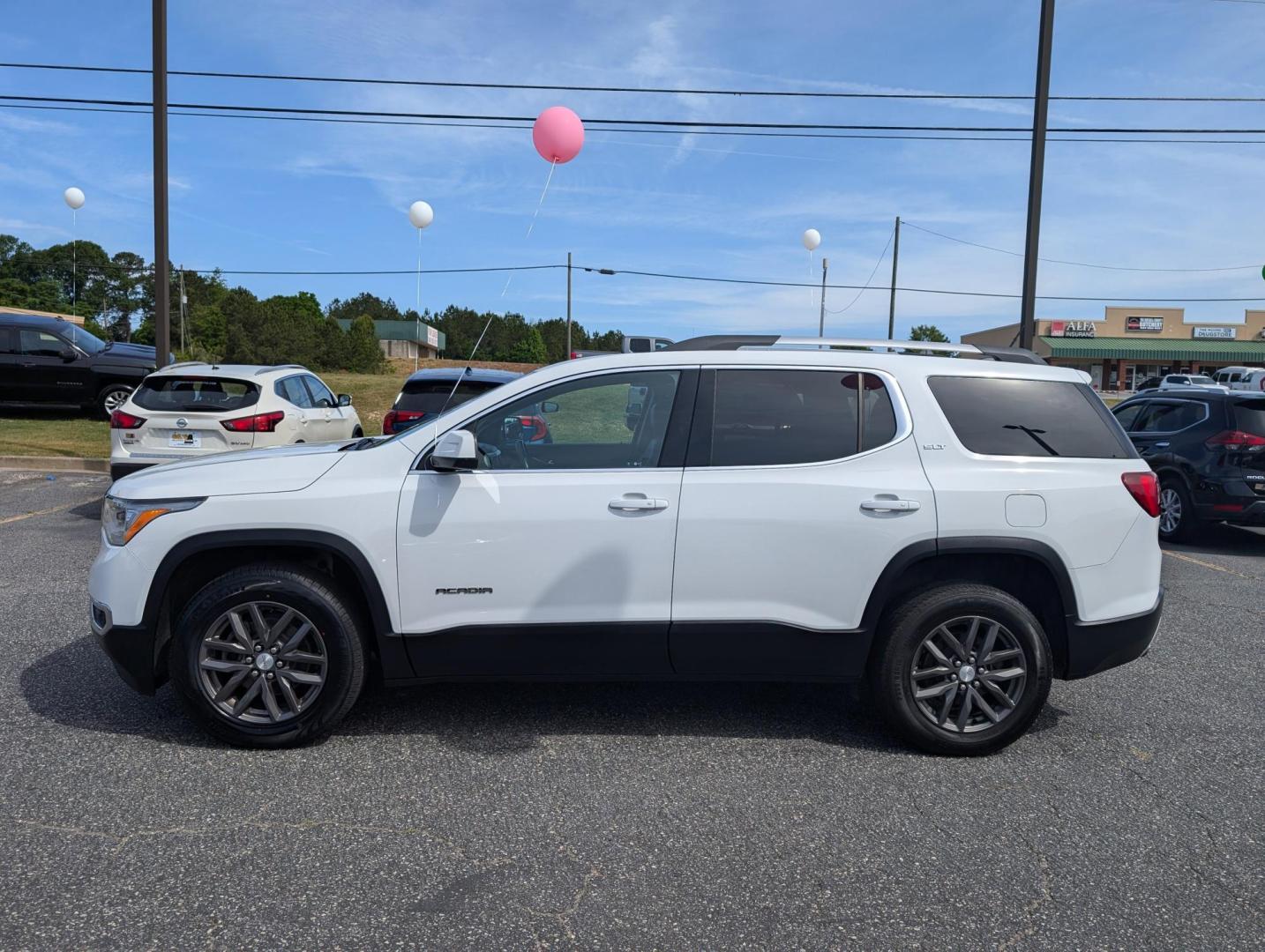 2018 /Jet Black GMC Acadia SLT (1GKKNULS6JZ) with an Gas V6 3.6L/223 engine, 6-Speed Automatic transmission, located at 3959 U.S. 80 W, Phenix City, AL, 36870, (334) 297-4885, 32.469296, -85.135185 - 2018 GMC Acadia SLT - Photo#7