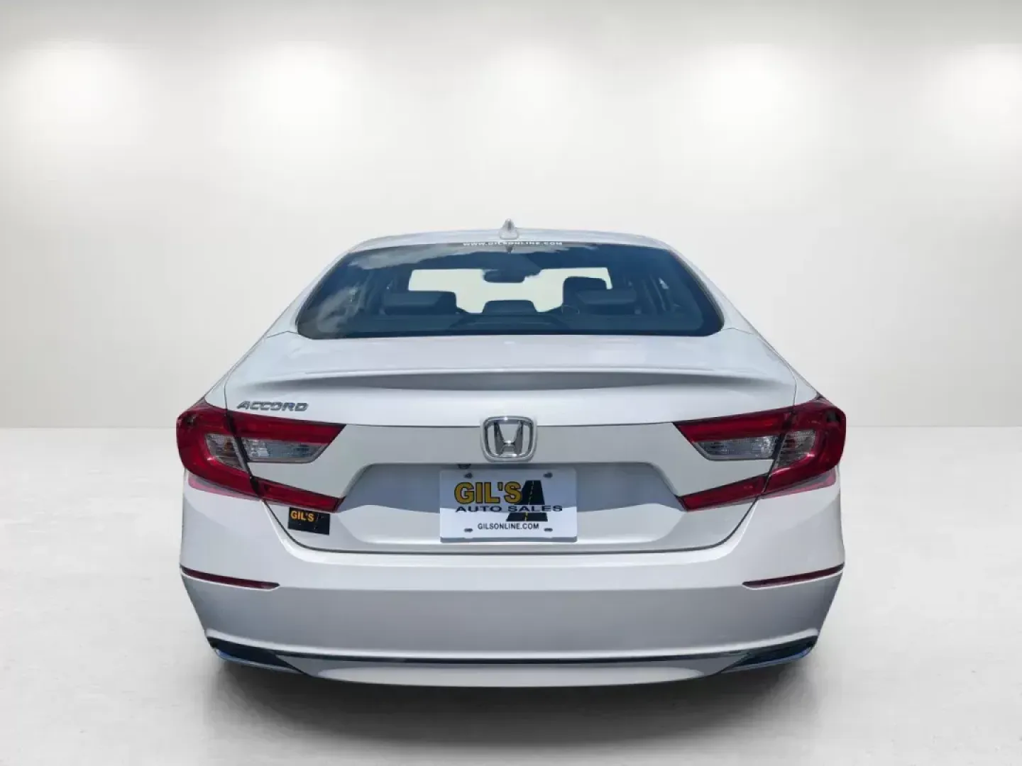 2018 Honda Accord Sedan EX 1.5T (1HGCV1F45JA) with an Intercooled Turbo Regular Unleaded I-4 1.5 L/91 engine, 1-Speed CVT w/OD transmission, located at 804 22nd Ave, Phenix City, AL, 36870, (334) 297-1860, 32.484749, -85.024475 - 2018 Honda Accord Sedan EX 1.5T - Photo#5