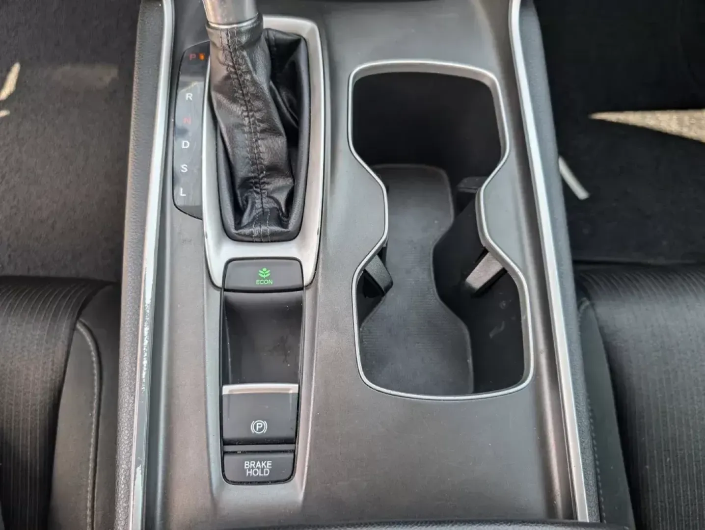 2018 Honda Accord Sedan EX 1.5T (1HGCV1F45JA) with an Intercooled Turbo Regular Unleaded I-4 1.5 L/91 engine, 1-Speed CVT w/OD transmission, located at 804 22nd Ave, Phenix City, AL, 36870, (334) 297-1860, 32.484749, -85.024475 - 2018 Honda Accord Sedan EX 1.5T - Photo#12