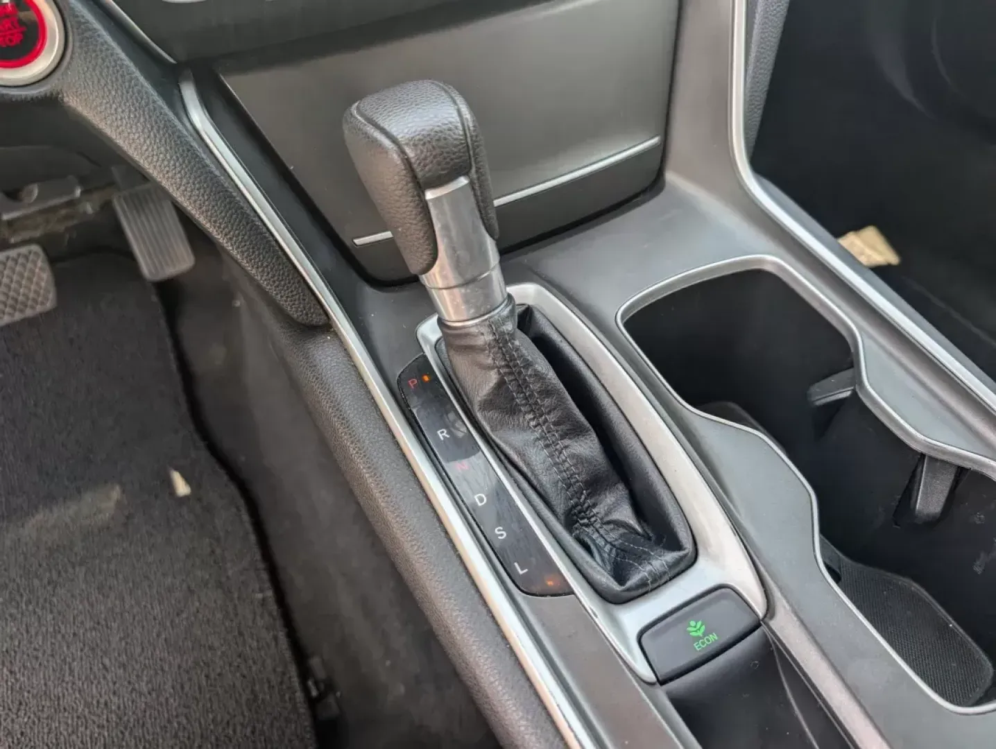 2018 Honda Accord Sedan EX 1.5T (1HGCV1F45JA) with an Intercooled Turbo Regular Unleaded I-4 1.5 L/91 engine, 1-Speed CVT w/OD transmission, located at 804 22nd Ave, Phenix City, AL, 36870, (334) 297-1860, 32.484749, -85.024475 - 2018 Honda Accord Sedan EX 1.5T - Photo#13