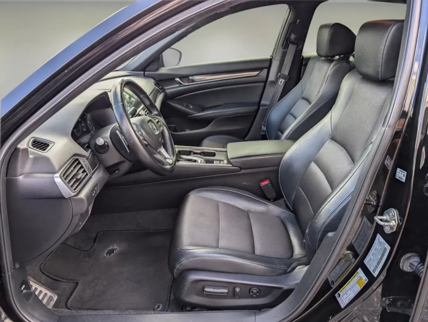 2018 Honda Accord Sedan Sport 1.5T (1HGCV1F31JA) with an Other engine, located at 3959 U.S. 80 W, Phenix City, AL, 36870, (334) 297-4885, 32.469296, -85.135185 - **Unleash Your Driving Experience with the 2018 Honda Accord Sedan at Gils Auto - Phenix City!**<br /> <br /> Are you ready to elevate your daily commute or embark on weekend adventures? The 2018 Honda Accord Sedan, available now at Gils Auto in Phenix City, AL, is the perfect vehicle for anyone see - Photo#10