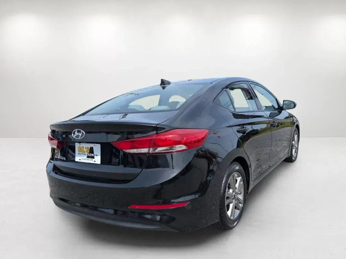 2018 /Gray Hyundai Elantra Value Edition (5NPD84LF1JH) with an Regular Unleaded I-4 2.0 L/122 engine, 6-Speed Automatic w/OD transmission, located at 3959 U.S. 80 W, Phenix City, AL, 36870, (334) 297-4885, 32.469296, -85.135185 - 2018 Hyundai Elantra Value Edition - Photo#4