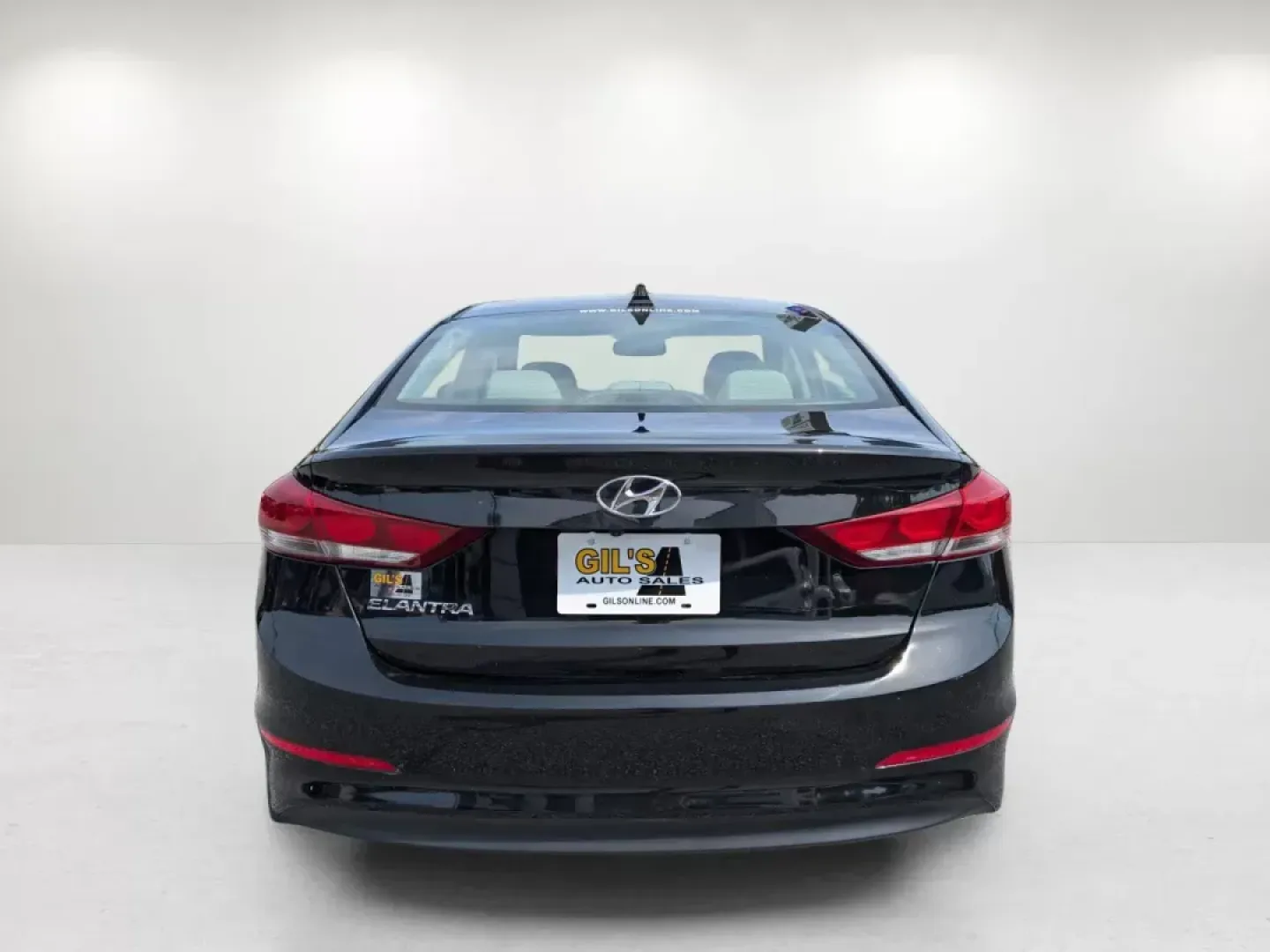 2018 /Gray Hyundai Elantra Value Edition (5NPD84LF1JH) with an Regular Unleaded I-4 2.0 L/122 engine, 6-Speed Automatic w/OD transmission, located at 3959 U.S. 80 W, Phenix City, AL, 36870, (334) 297-4885, 32.469296, -85.135185 - 2018 Hyundai Elantra Value Edition - Photo#5
