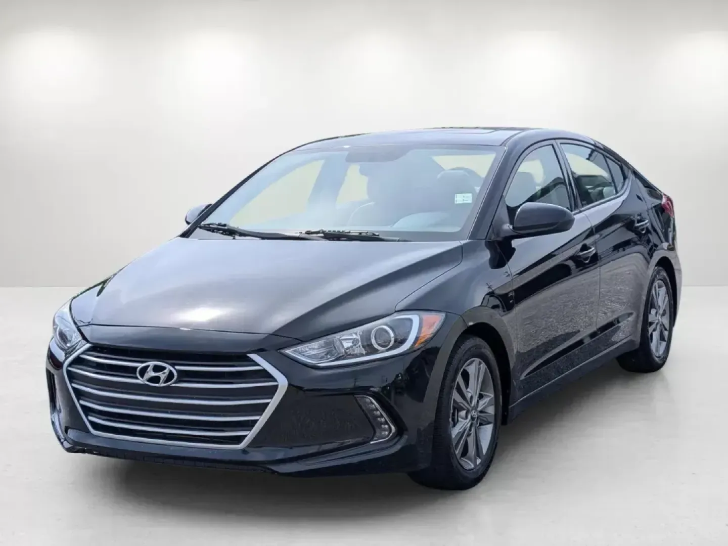 2018 /Gray Hyundai Elantra Value Edition (5NPD84LF1JH) with an Regular Unleaded I-4 2.0 L/122 engine, 6-Speed Automatic w/OD transmission, located at 3959 U.S. 80 W, Phenix City, AL, 36870, (334) 297-4885, 32.469296, -85.135185 - 2018 Hyundai Elantra Value Edition - Photo#0