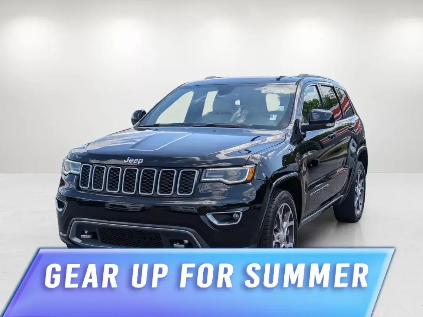 2018 /Light Grey/Black Jeep Grand Cherokee Sterling Edition (1C4RJEBG7JC) with an Regular Unleaded V-6 3.6 L/220 engine, 8-Speed Automatic w/OD transmission, located at 3959 U.S. 80 W, Phenix City, AL, 36870, (334) 297-4885, 32.469296, -85.135185 - 2018 Jeep Grand Cherokee Sterling Edition - Photo#0