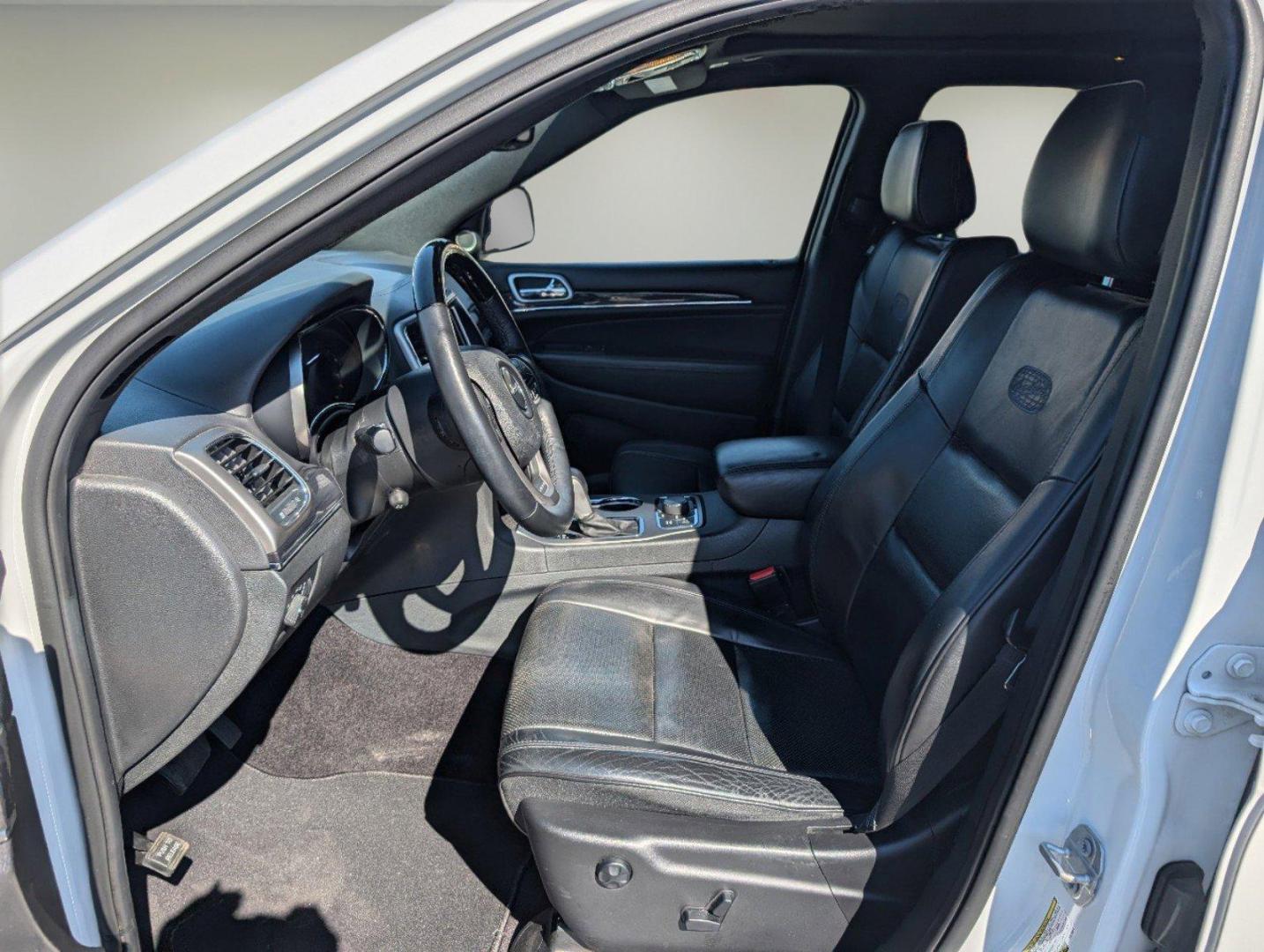 2018 /Black Jeep Grand Cherokee Overland (1C4RJFCG2JC) with an Regular Unleaded V-6 3.6 L/220 engine, 8-Speed Automatic w/OD transmission, located at 804 22nd Ave, Phenix City, AL, 36870, (334) 297-1860, 32.484749, -85.024475 - 2018 Jeep Grand Cherokee Overland - Photo#9