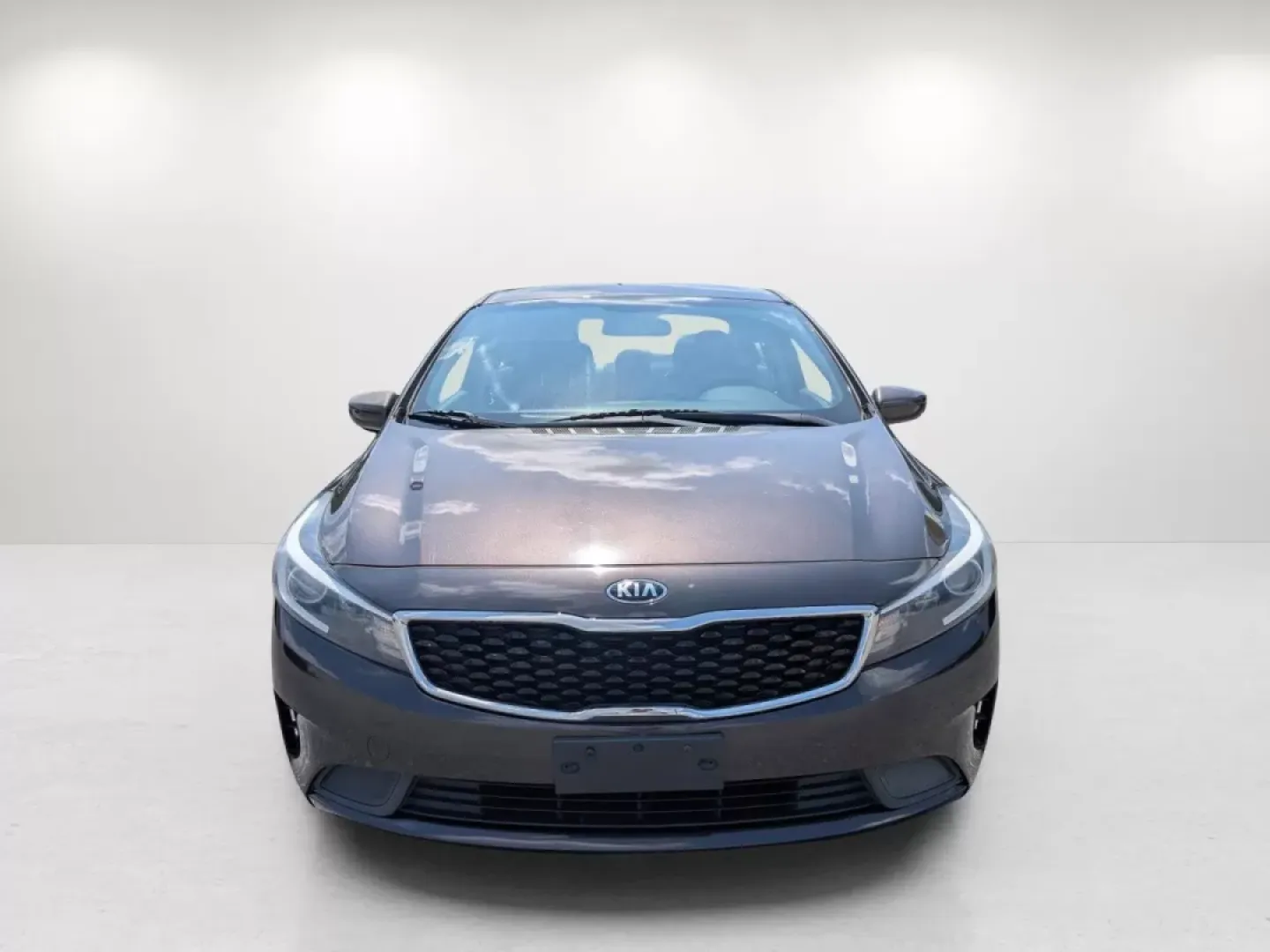 2018 /Black Kia Forte LX (3KPFK4A7XJE) with an Other engine, located at 804 22nd Ave, Phenix City, AL, 36870, (334) 297-1860, 32.484749, -85.024475 - Are you on the hunt for a reliable vehicle that perfectly balances comfort, style, and affordability? Look no further than this stunning 2018 Kia Forte LX, available now at Gils Auto in Phenix City, Alabama. Whether you're commuting to work, running errands, or planning a weekend getaway, this sedan - Photo#1