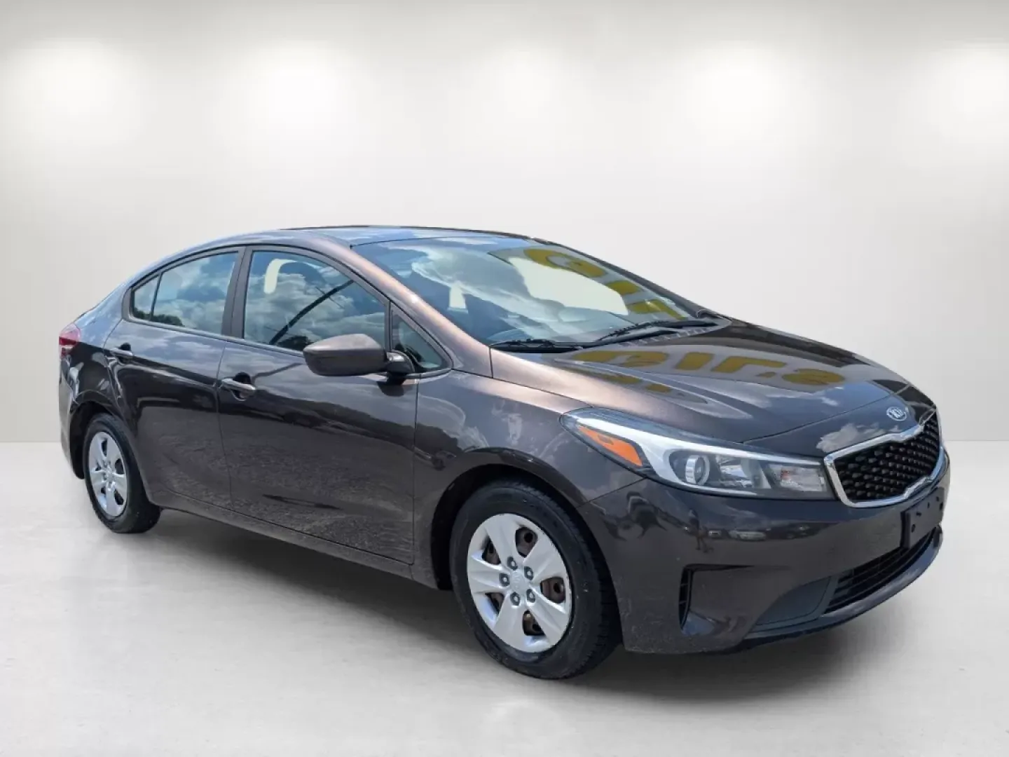2018 /Black Kia Forte LX (3KPFK4A7XJE) with an Other engine, located at 804 22nd Ave, Phenix City, AL, 36870, (334) 297-1860, 32.484749, -85.024475 - Are you on the hunt for a reliable vehicle that perfectly balances comfort, style, and affordability? Look no further than this stunning 2018 Kia Forte LX, available now at Gils Auto in Phenix City, Alabama. Whether you're commuting to work, running errands, or planning a weekend getaway, this sedan - Photo#2