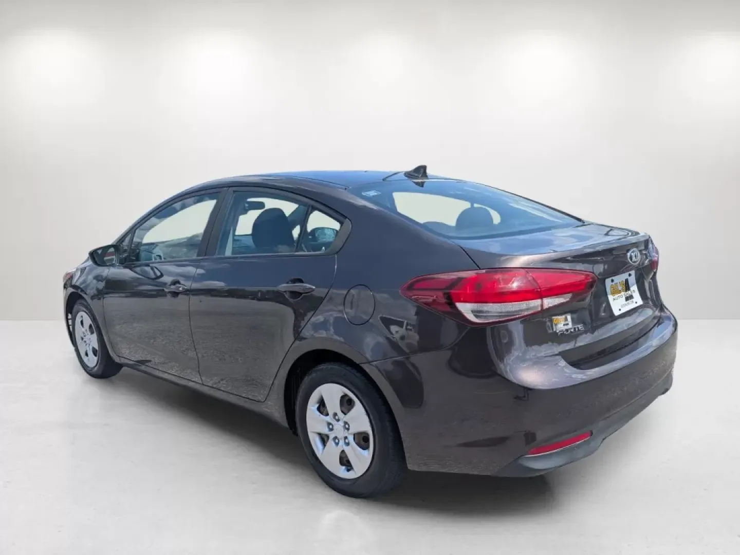 2018 /Black Kia Forte LX (3KPFK4A7XJE) with an Other engine, located at 804 22nd Ave, Phenix City, AL, 36870, (334) 297-1860, 32.484749, -85.024475 - Are you on the hunt for a reliable vehicle that perfectly balances comfort, style, and affordability? Look no further than this stunning 2018 Kia Forte LX, available now at Gils Auto in Phenix City, Alabama. Whether you're commuting to work, running errands, or planning a weekend getaway, this sedan - Photo#6