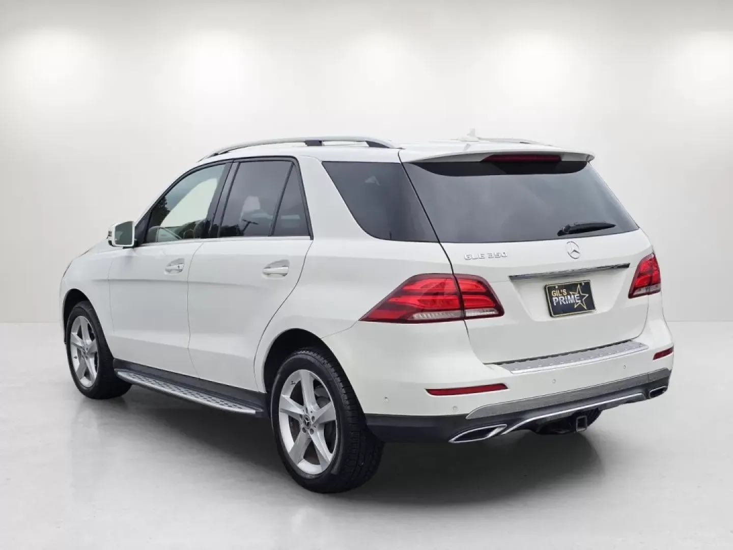 2018 /Black Mercedes-Benz GLE GLE 350 (4JGDA5JB6JB) with an Other engine, located at 3959 U.S. 80 W, Phenix City, AL, 36870, (334) 297-4885, 32.469296, -85.135185 - **Experience the Luxury of Driving with the 2018 Mercedes-Benz GLE 350: Perfect for Adventurers and Families Alike!**<br /> <br /> Ready to elevate your driving experience? The 2018 Mercedes-Benz GLE 350, available at Gils Auto in Phenix City, AL, is the quintessential SUV for those who seek a blend - Photo#7