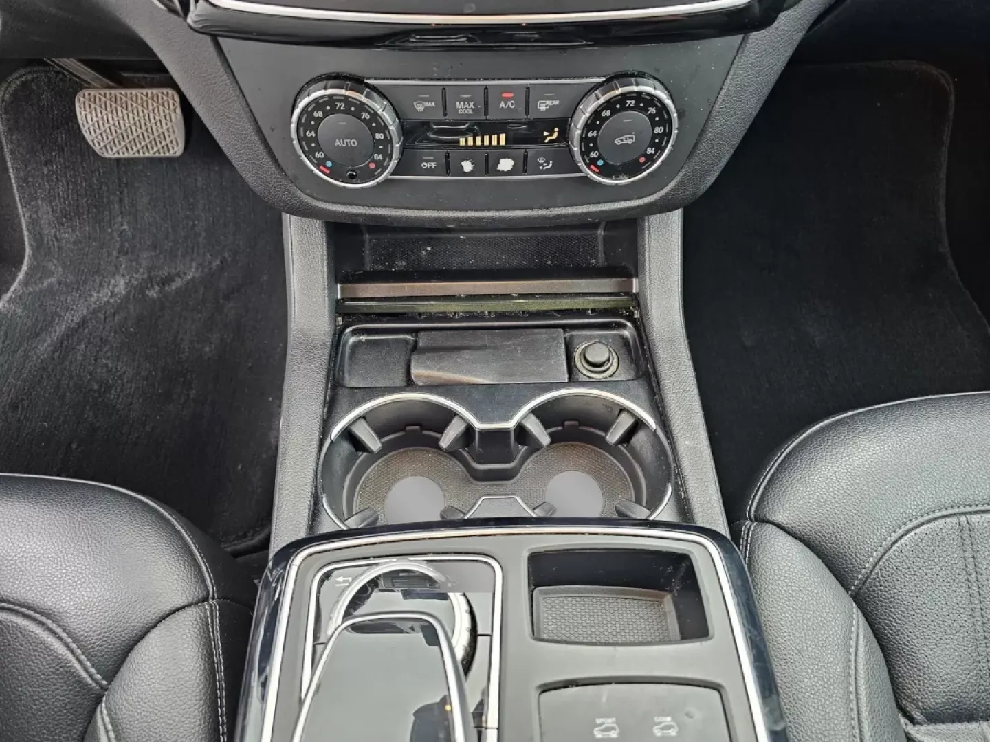 2018 /Black Mercedes-Benz GLE GLE 350 (4JGDA5JB6JB) with an Other engine, located at 3959 U.S. 80 W, Phenix City, AL, 36870, (334) 297-4885, 32.469296, -85.135185 - **Experience the Luxury of Driving with the 2018 Mercedes-Benz GLE 350: Perfect for Adventurers and Families Alike!**<br /> <br /> Ready to elevate your driving experience? The 2018 Mercedes-Benz GLE 350, available at Gils Auto in Phenix City, AL, is the quintessential SUV for those who seek a blend - Photo#13