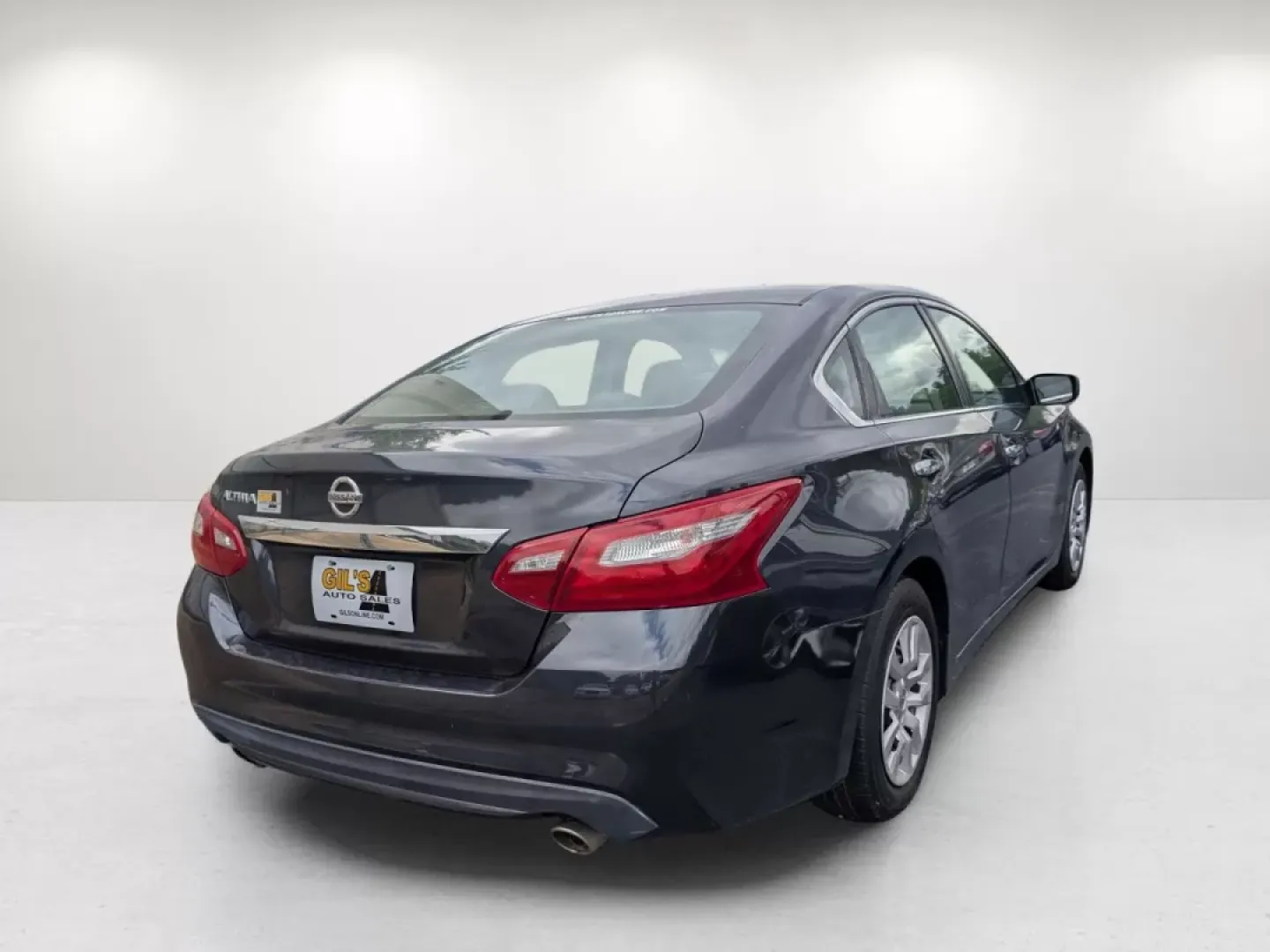 2018 /Charcoal Nissan Altima 2.5 S (1N4AL3AP0JC) with an Other engine, located at 3959 U.S. 80 W, Phenix City, AL, 36870, (334) 297-4885, 32.469296, -85.135185 - **Discover Your Next Adventure with the 2018 Nissan Altima 2.5 S at Gils Auto - Columbus!**<br /> <br /> Are you ready to elevate your daily commute or family outings? The 2018 Nissan Altima 2.5 S is the perfect blend of style, comfort, and functionality, designed for those who seek reliable transpo - Photo#4