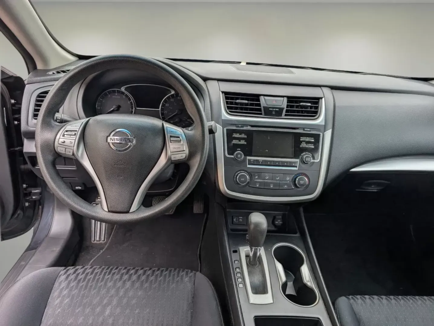 2018 /Charcoal Nissan Altima 2.5 S (1N4AL3AP0JC) with an Other engine, located at 3959 U.S. 80 W, Phenix City, AL, 36870, (334) 297-4885, 32.469296, -85.135185 - **Discover Your Next Adventure with the 2018 Nissan Altima 2.5 S at Gils Auto - Columbus!**<br /> <br /> Are you ready to elevate your daily commute or family outings? The 2018 Nissan Altima 2.5 S is the perfect blend of style, comfort, and functionality, designed for those who seek reliable transpo - Photo#11