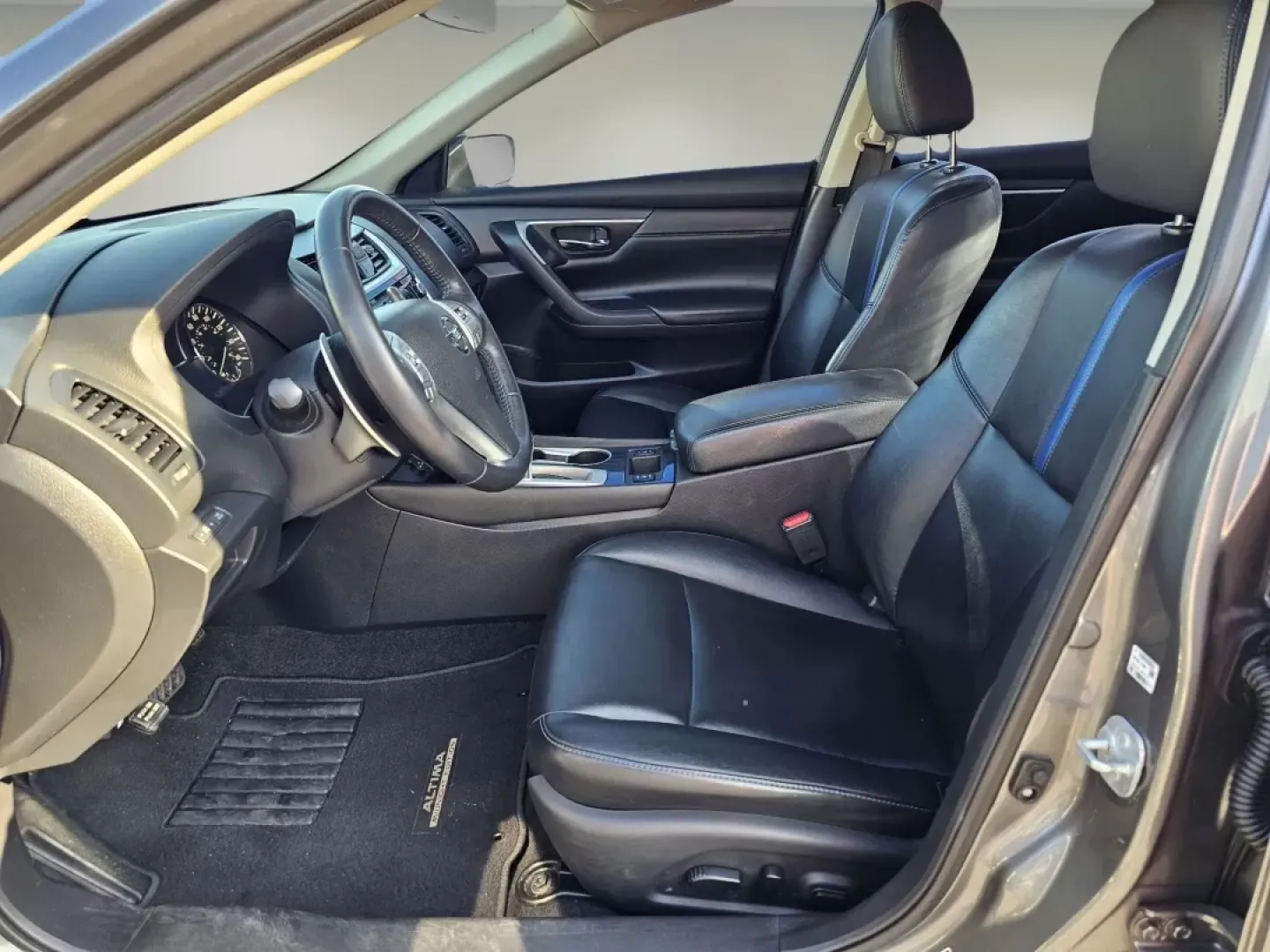 2018 /Sport Interior Nissan Altima 2.5 SR (1N4AL3AP5JC) with an Other engine, located at 3959 U.S. 80 W, Phenix City, AL, 36870, (334) 297-4885, 32.469296, -85.135185 - **Elevate Your Daily Commute with the 2018 Nissan Altima 2.5 SR Perfect for Phenix City Adventures!**<br /> <br /> Are you looking for a reliable sedan that effortlessly balances style, comfort, and performance? Look no further than this stunning 2018 Nissan Altima 2.5 SR at Gils Auto, your trusted - Photo#10