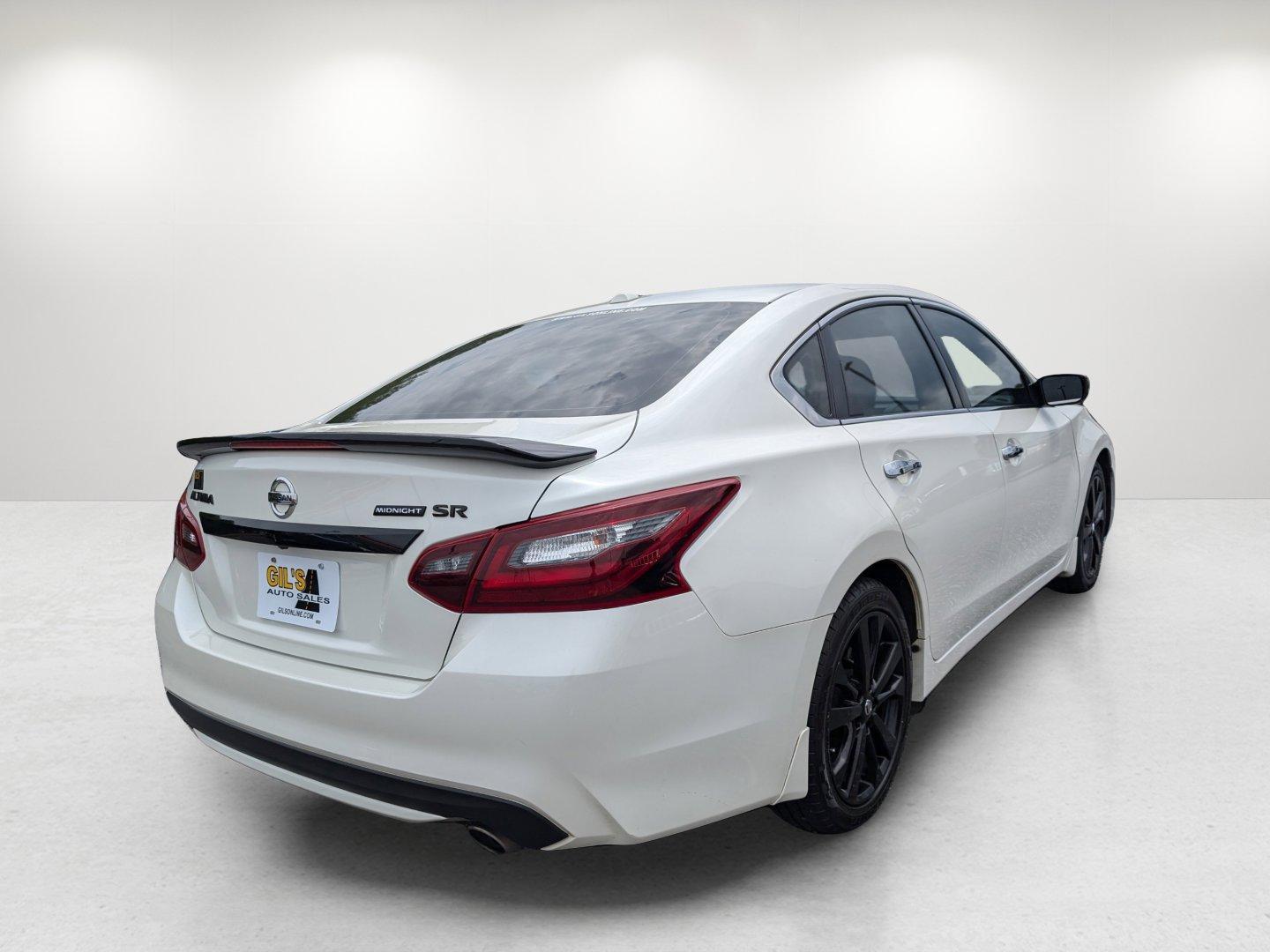 2018 /Sport Interior Nissan Altima 2.5 SR (1N4AL3AP4JC) with an Regular Unleaded I-4 2.5 L/152 engine, 1-Speed CVT w/OD transmission, located at 3959 U.S. 80 W, Phenix City, AL, 36870, (334) 297-4885, 32.469296, -85.135185 - 2018 Nissan Altima 2.5 SR - Photo#6