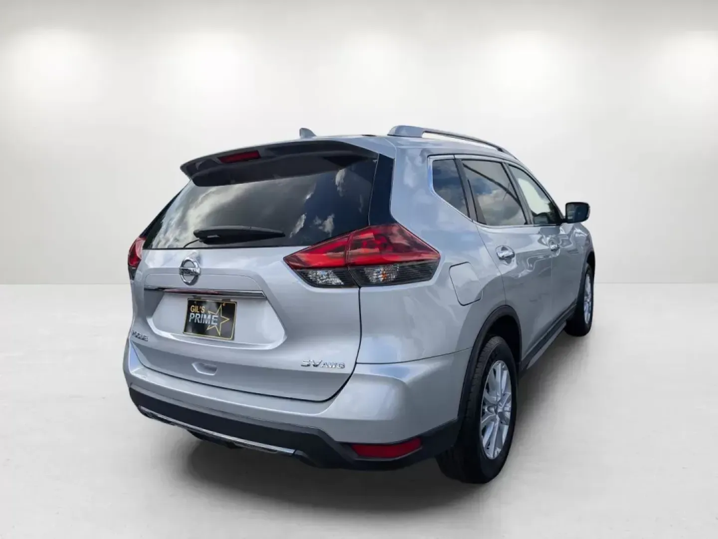 2018 /Charcoal Nissan Rogue SV (KNMAT2MVXJP) with an Regular Unleaded I-4 2.5 L/152 engine, 1-Speed CVT w/OD transmission, located at 3959 U.S. 80 W, Phenix City, AL, 36870, (334) 297-4885, 32.469296, -85.135185 - 2018 Nissan Rogue SV - Photo#5