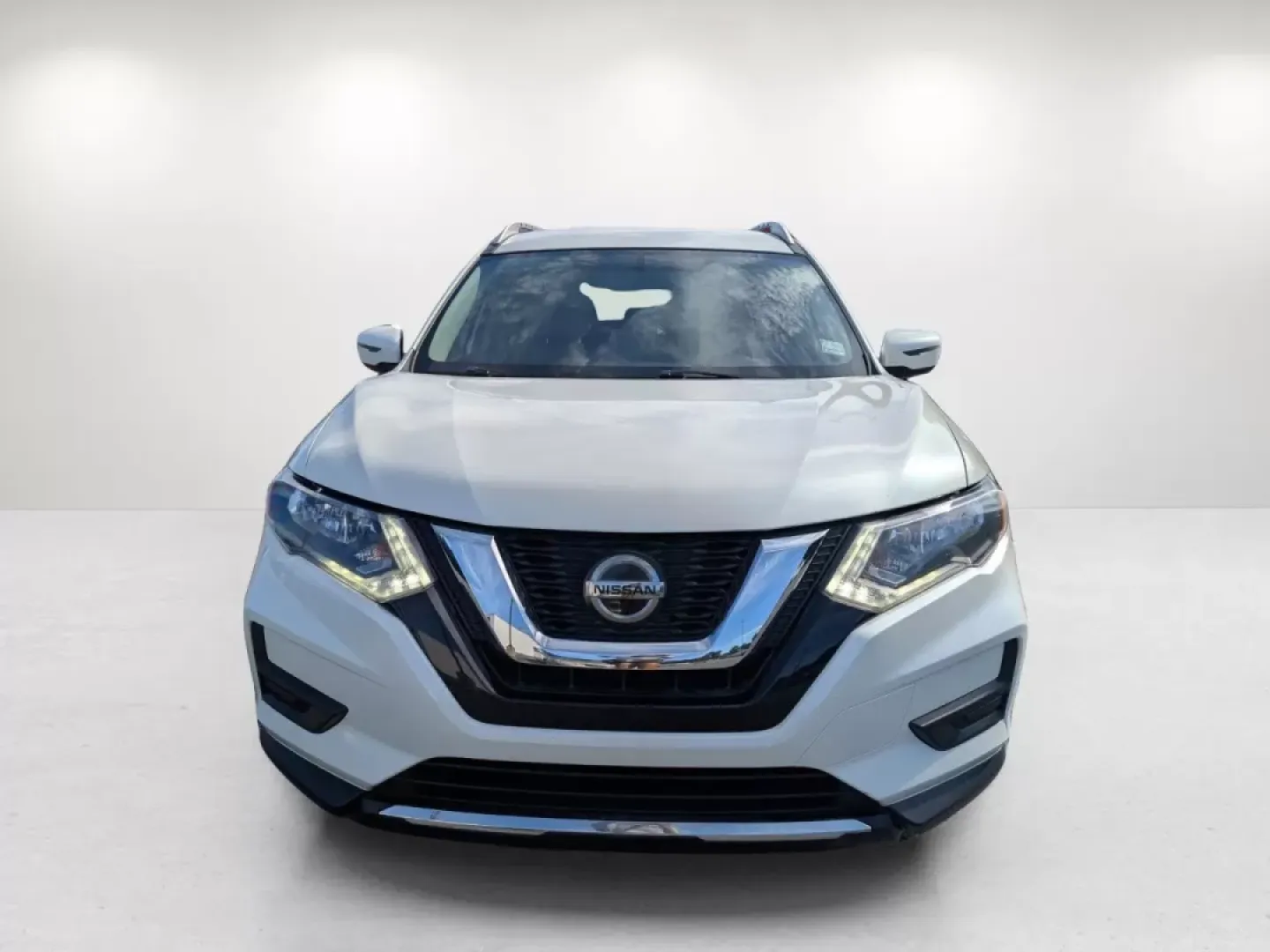 2018 /Almond Nissan Rogue SV (KNMAT2MV8JP) with an Other engine, located at 804 22nd Ave, Phenix City, AL, 36870, (334) 297-1860, 32.484749, -85.024475 - **Elevate Your Family Adventures with the 2018 Nissan Rogue SV at Gils Auto!**<br /> <br /> Are you searching for the perfect vehicle to accommodate your family's adventures or daily commutes? Look no further than the 2018 Nissan Rogue SV, available now at Gils Auto in Phenix City, AL. This versatil - Photo#1