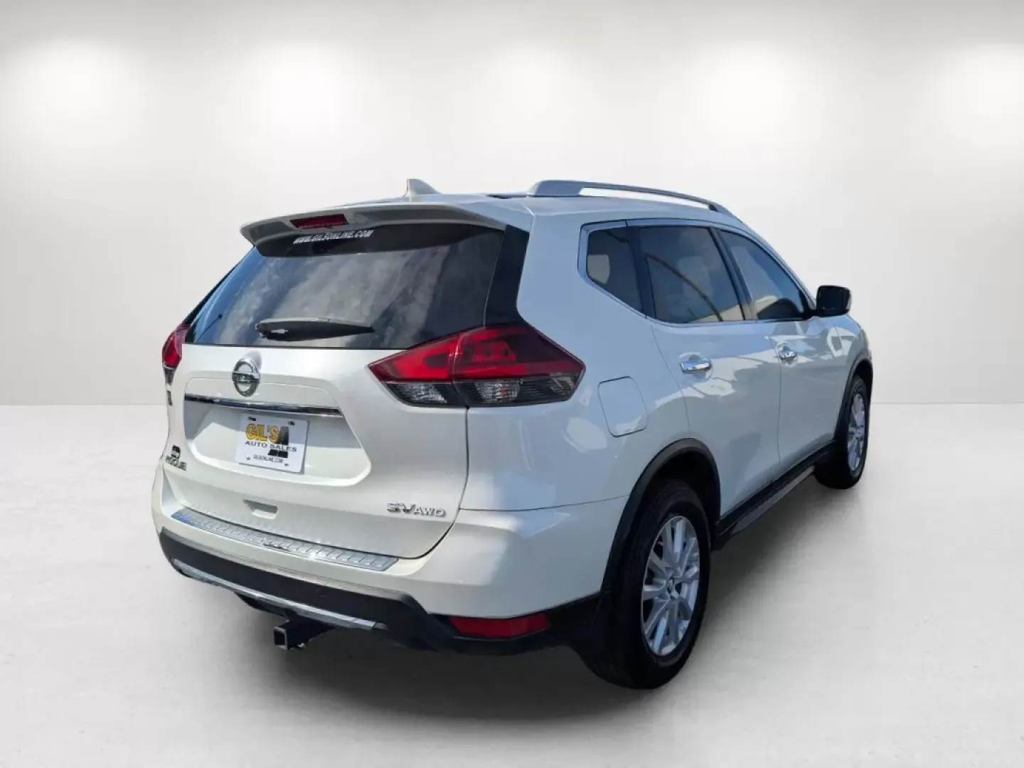 2018 /Almond Nissan Rogue SV (KNMAT2MV8JP) with an Other engine, located at 804 22nd Ave, Phenix City, AL, 36870, (334) 297-1860, 32.484749, -85.024475 - **Elevate Your Family Adventures with the 2018 Nissan Rogue SV at Gils Auto!**<br /> <br /> Are you searching for the perfect vehicle to accommodate your family's adventures or daily commutes? Look no further than the 2018 Nissan Rogue SV, available now at Gils Auto in Phenix City, AL. This versatil - Photo#4