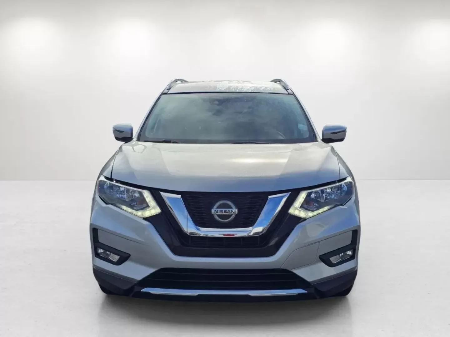 2018 /Charcoal Nissan Rogue SL (JN8AT2MTXJW) with an Other engine, located at 804 22nd Ave, Phenix City, AL, 36870, (334) 297-1860, 32.484749, -85.024475 - Elevate your daily driving experience with the stunning 2018 Nissan Rogue SL, a versatile SUV designed for those who prioritize both style and functionality. Whether you're a growing family seeking ample space, a commuter craving comfort during long drives, or an adventurer looking for reliability o - Photo#1