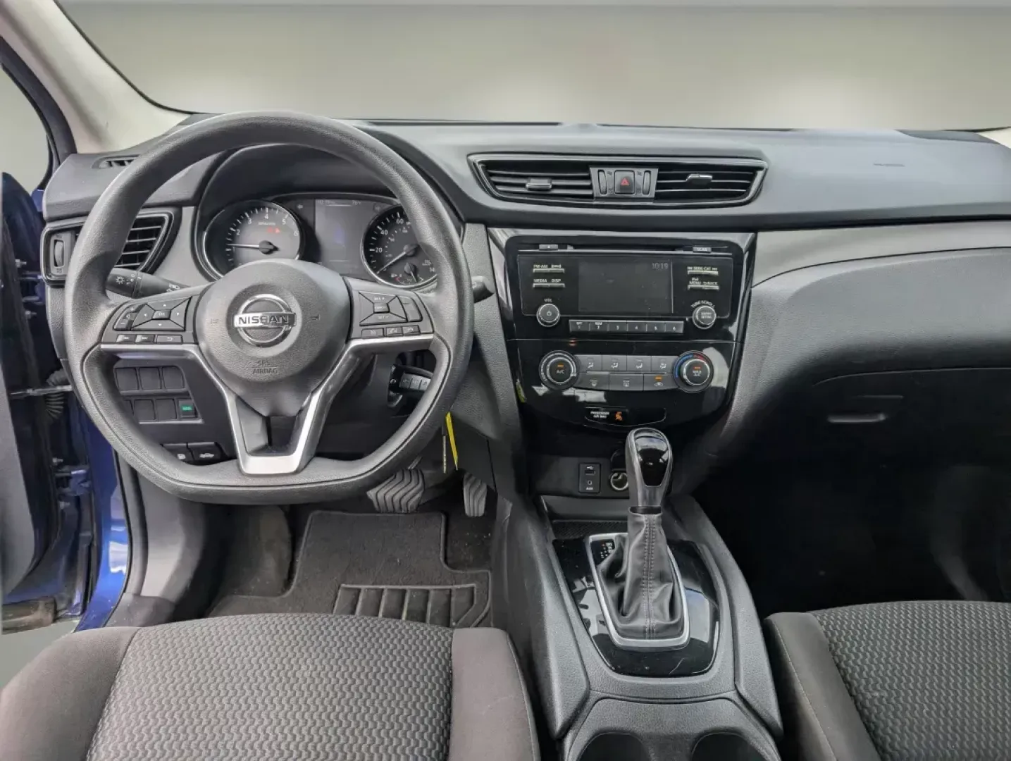 2018 /Charcoal Nissan Rogue Sport S (JN1BJ1CP4JW) with an Regular Unleaded I-4 2.0 L/122 engine, 1-Speed CVT w/OD transmission, located at 5115 14th Ave., Columbus, GA, 31904, (706) 323-0345, 32.511494, -84.971046 - 2018 Nissan Rogue Sport S - Photo#11