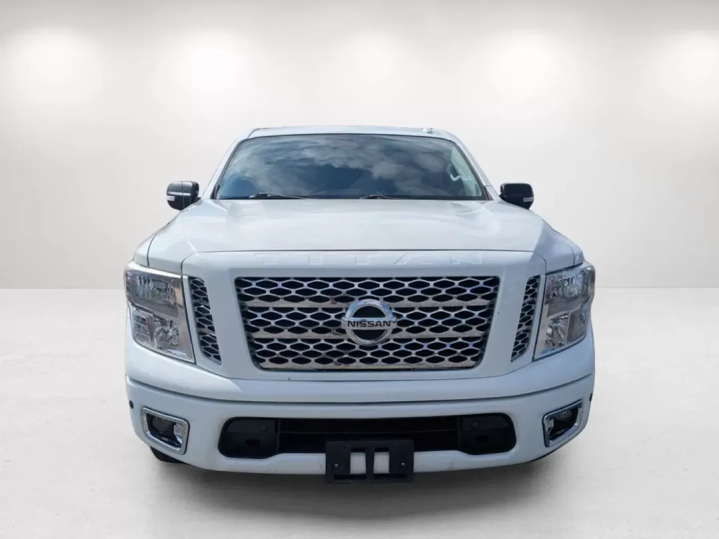 2018 /Black Nissan Titan SV (1N6AA1E63JN) with an Other engine, located at 1430 Gateway Drive, Opelika, AL, 36801, (334) 239-0944, 32.637871, -85.409790 - **Unleash Your Weekend Adventures in the 2018 Nissan Titan SV at Gils Auto - Phenix City!** <br /> <br /> Are you ready to elevate your weekend getaways or tackle daily commutes with confidence? The 2018 Nissan Titan SV, now available at Gils Auto in Phenix City, AL, is the perfect companion for th - Photo#1