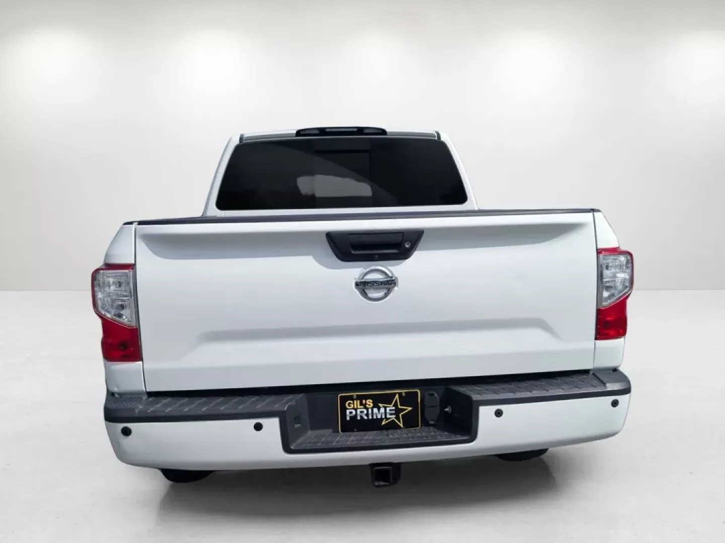 2018 /Black Nissan Titan SV (1N6AA1E63JN) with an Other engine, located at 1430 Gateway Drive, Opelika, AL, 36801, (334) 239-0944, 32.637871, -85.409790 - **Unleash Your Weekend Adventures in the 2018 Nissan Titan SV at Gils Auto - Phenix City!** <br /> <br /> Are you ready to elevate your weekend getaways or tackle daily commutes with confidence? The 2018 Nissan Titan SV, now available at Gils Auto in Phenix City, AL, is the perfect companion for th - Photo#5