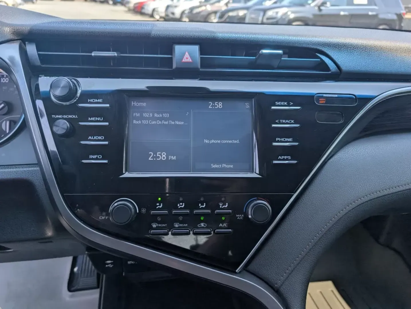 2018 Toyota Camry LE (4T1B11HK9JU) with an Other engine, located at 3959 U.S. 80 W, Phenix City, AL, 36870, (334) 297-4885, 32.469296, -85.135185 - **Experience the Open Road in Style with the 2018 Toyota Camry LE Perfect for Your Daily Adventures!**<br /> <br /> At Gils Auto, located conveniently at 3959 U.S. 80 W, Phenix City, AL 36870, we understand that every day can be an adventure. Whether you're commuting to work, shuttling the kids to - Photo#12