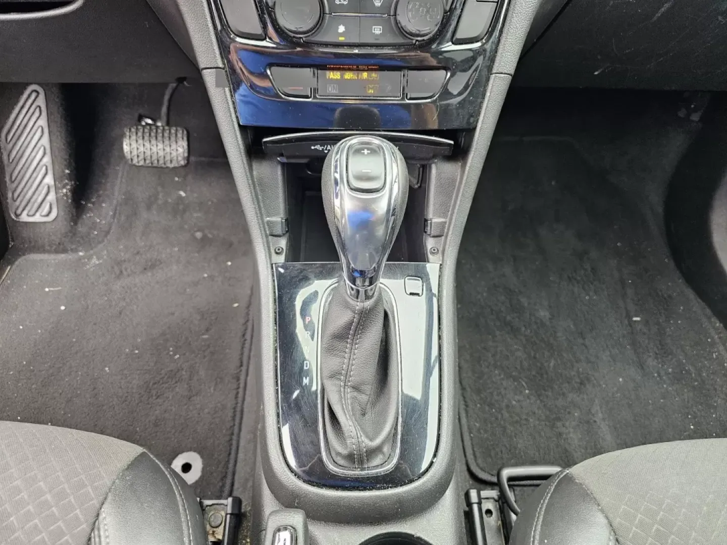 2019 /Ebony Buick Encore Preferred (KL4CJASB1KB) with an Other engine, located at 3959 U.S. 80 W, Phenix City, AL, 36870, (334) 297-4885, 32.469296, -85.135185 - Elevate your daily drive and embrace the freedom of the open road with the 2019 Buick Encore Preferred, available now at Gils Auto, your trusted Buy Here Pay Here dealership in Phenix City, AL. Nestled conveniently at 3959 U.S. 80 W, we specialize in providing vehicles that cater to a variety of lif - Photo#12