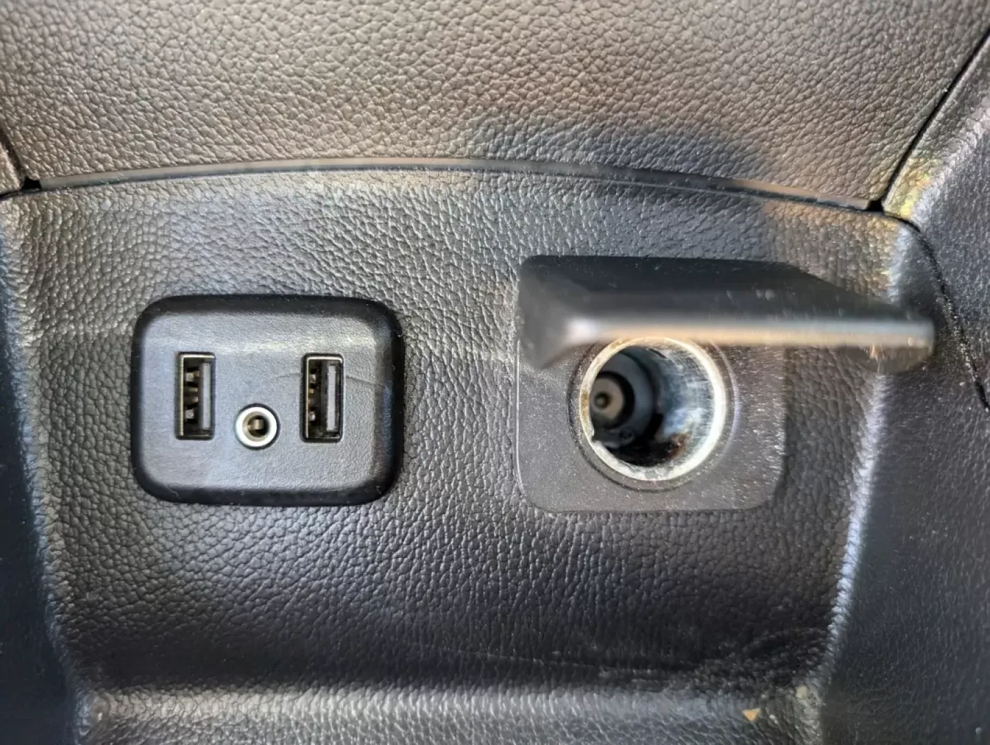 2019 /Jet Black/Galvanized Chevrolet Cruze LT (1G1BE5SM5K7) with an Other engine, located at 7000 Northlake Connector, Columbus, GA, 31904, (706) 987-8085, 32.524975, -84.978134 - **Experience the Open Road with the 2019 Chevrolet Cruze LT Perfect for Your Next Adventure!**<br /> <br /> Are you seeking an affordable, reliable vehicle that will accompany you through daily commutes, family outings, and spontaneous weekend getaways? Look no further than the 2019 Chevrolet Cruze - Photo#14