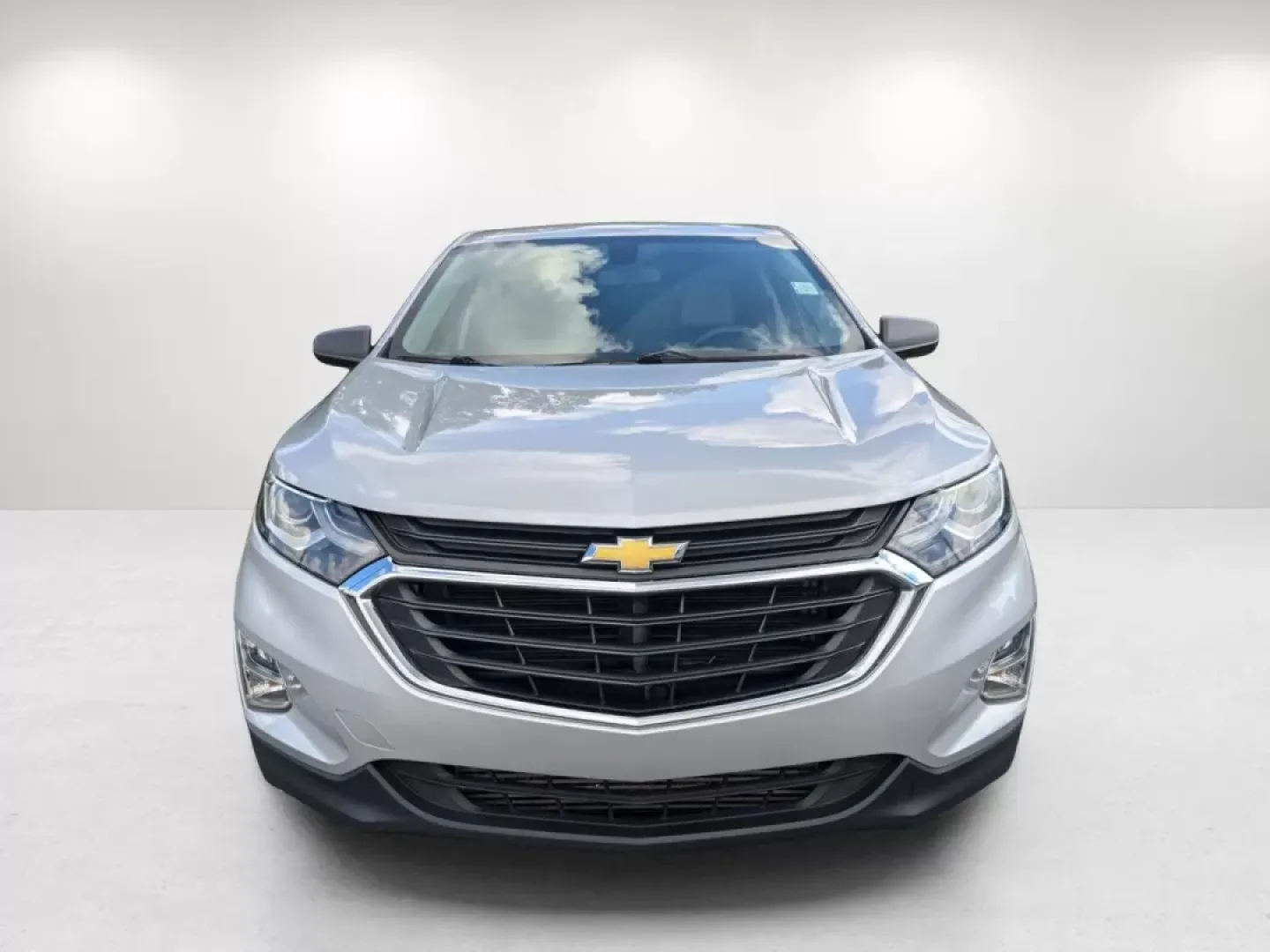 2019 /Medium Ash Gray Chevrolet Equinox LS (2GNAXHEV2K6) with an Other engine, located at 7000 Northlake Connector, Columbus, GA, 31904, (706) 987-8085, 32.524975, -84.978134 - **Experience Adventure with the 2019 Chevrolet Equinox LS at Gils Auto - Phenix City #2!**<br /> <br /> Are you in search of a reliable and stylish SUV that can elevate your daily commute, family outings, or weekend adventures? Look no further than this 2019 Chevrolet Equinox LS, available now at Gi - Photo#1