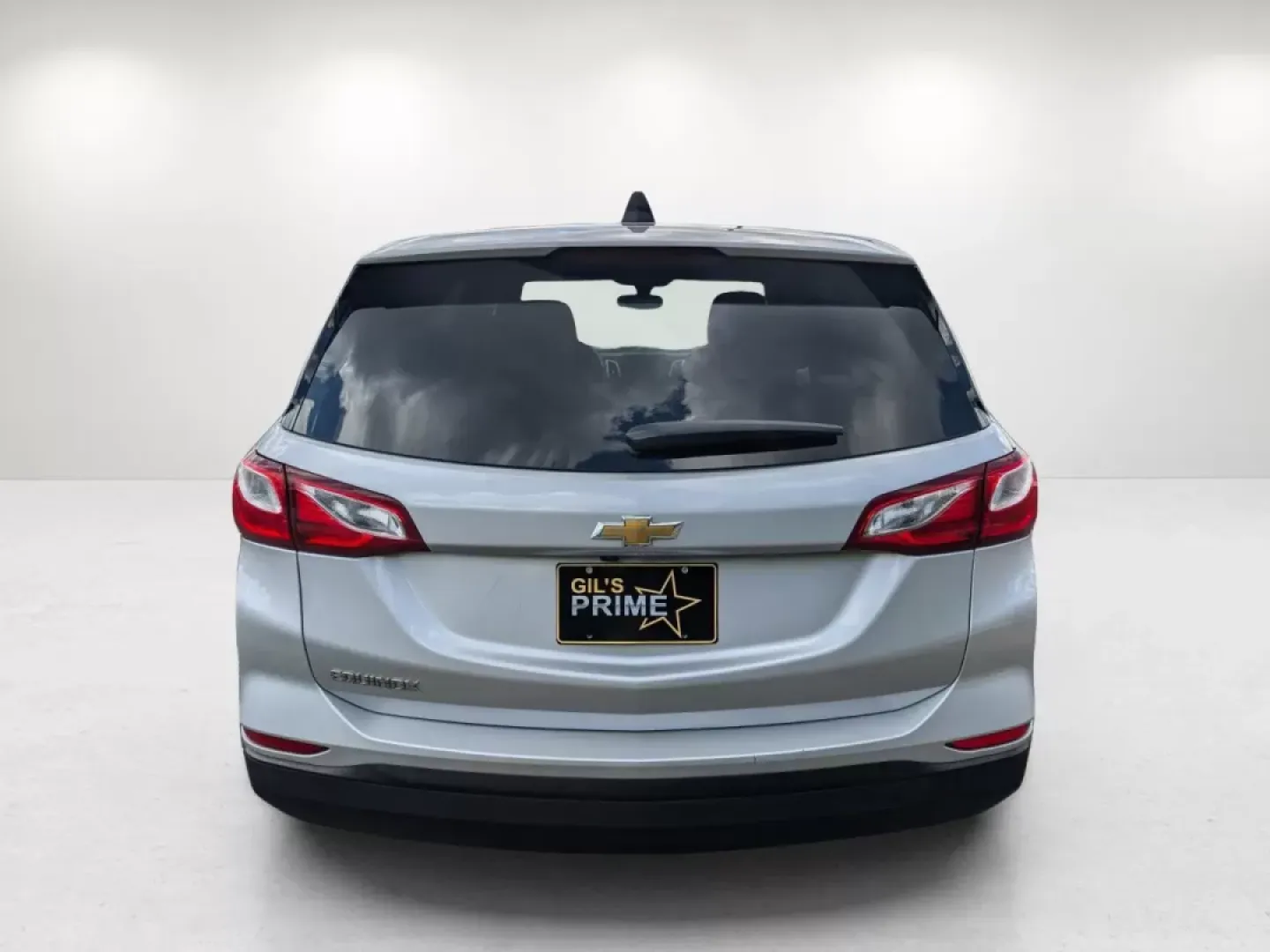 2019 /Medium Ash Gray Chevrolet Equinox LS (2GNAXHEV2K6) with an Other engine, located at 7000 Northlake Connector, Columbus, GA, 31904, (706) 987-8085, 32.524975, -84.978134 - **Experience Adventure with the 2019 Chevrolet Equinox LS at Gils Auto - Phenix City #2!**<br /> <br /> Are you in search of a reliable and stylish SUV that can elevate your daily commute, family outings, or weekend adventures? Look no further than this 2019 Chevrolet Equinox LS, available now at Gi - Photo#5