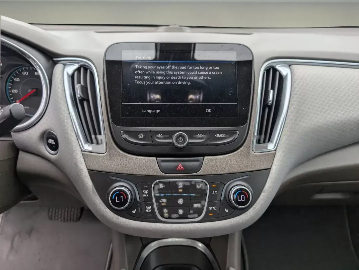 2019 /Dark Atmosphere/ Medium Ash Gray Chevrolet Malibu LT (1G1ZD5ST1KF) with an Turbocharged Gas I4 1.5L/91 engine, 1-Speed Automatic transmission, located at 804 22nd Ave, Phenix City, AL, 36870, (334) 297-1860, 32.484749, -85.024475 - 2019 Chevrolet Malibu LT - Photo#13