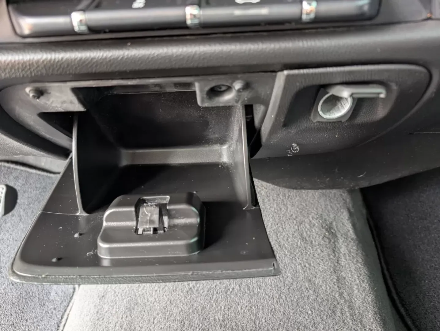 2019 /Jet Black Chevrolet Silverado 1500 LD LT (2GCRCPEC7K1) with an Other engine, located at 1430 Gateway Drive, Opelika, AL, 36801, (334) 239-0944, 32.637871, -85.409790 - **Unleash Adventure with the 2019 Chevrolet Silverado 1500 LD at Gils Auto - Phenix City, AL**<br /> <br /> Are you ready to elevate your driving experience? Whether you're hauling tools for a weekend project, heading off on a family road trip, or navigating daily commutes, the 2019 Chevrolet Silver - Photo#14