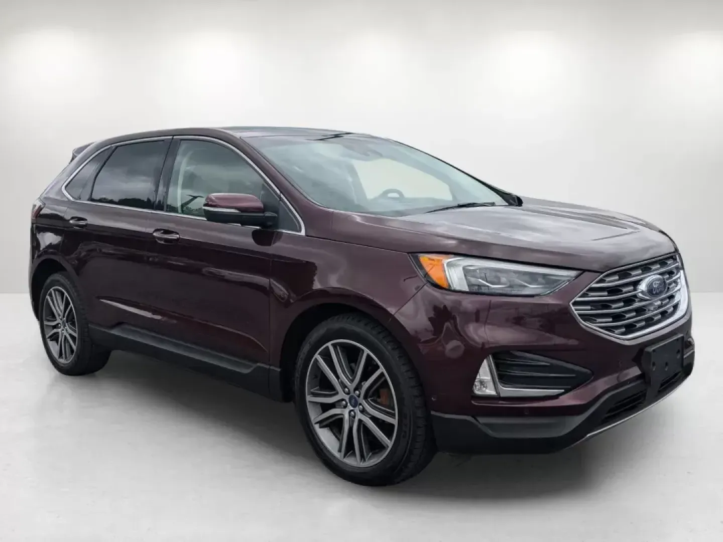 2019 Ford Edge Titanium (2FMPK3K99KB) with an Intercooled Turbo Premium Unleaded I-4 2.0 L/122 engine, 8-Speed Automatic w/OD transmission, located at 521 Old Farm Lane Rd, Prattville, AL, 36066, (334) 325-1505, 32.482460, -86.416367 - 2019 Ford Edge Titanium - Photo#2