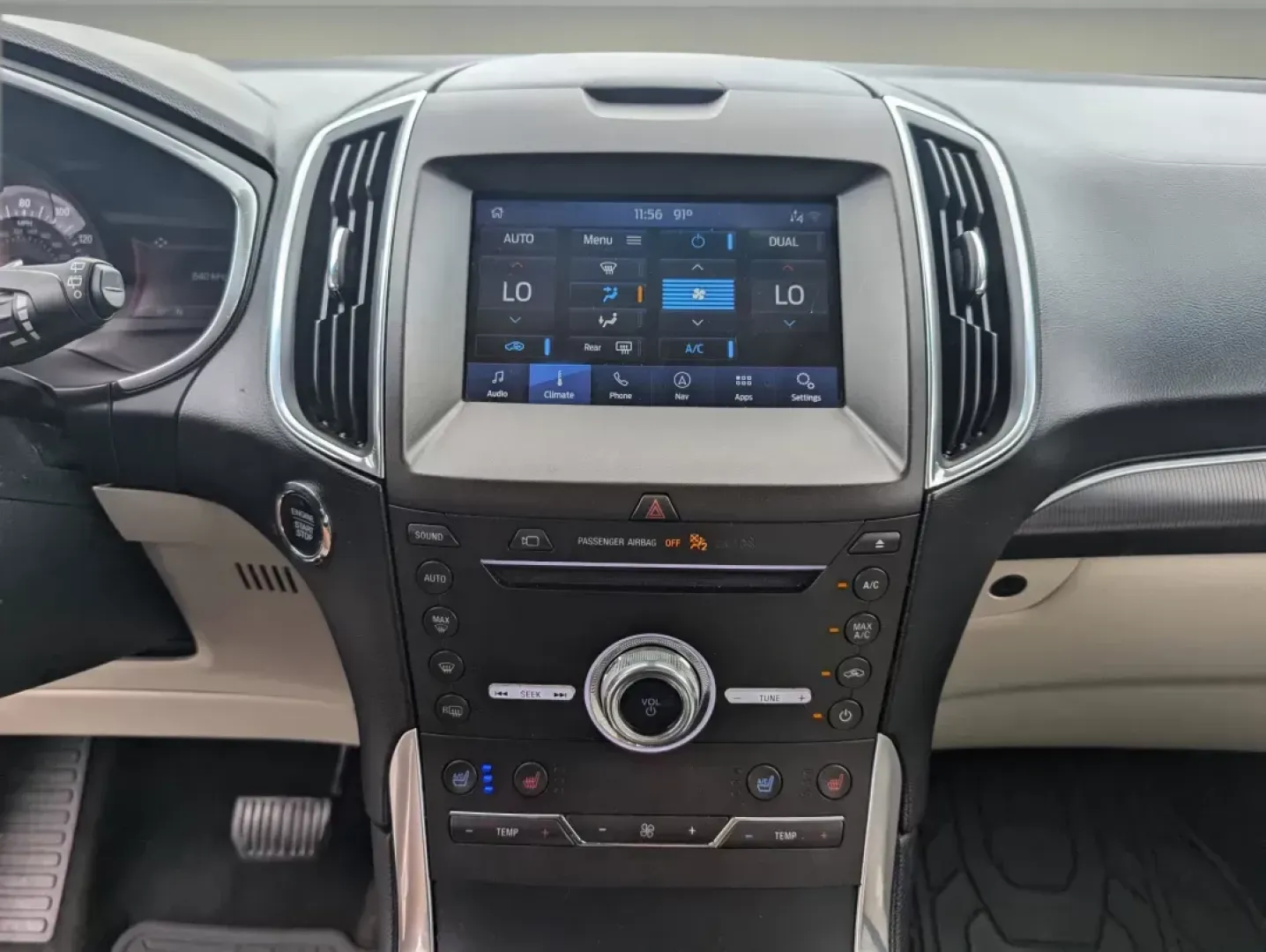2019 Ford Edge Titanium (2FMPK3K99KB) with an Intercooled Turbo Premium Unleaded I-4 2.0 L/122 engine, 8-Speed Automatic w/OD transmission, located at 521 Old Farm Lane Rd, Prattville, AL, 36066, (334) 325-1505, 32.482460, -86.416367 - 2019 Ford Edge Titanium - Photo#13