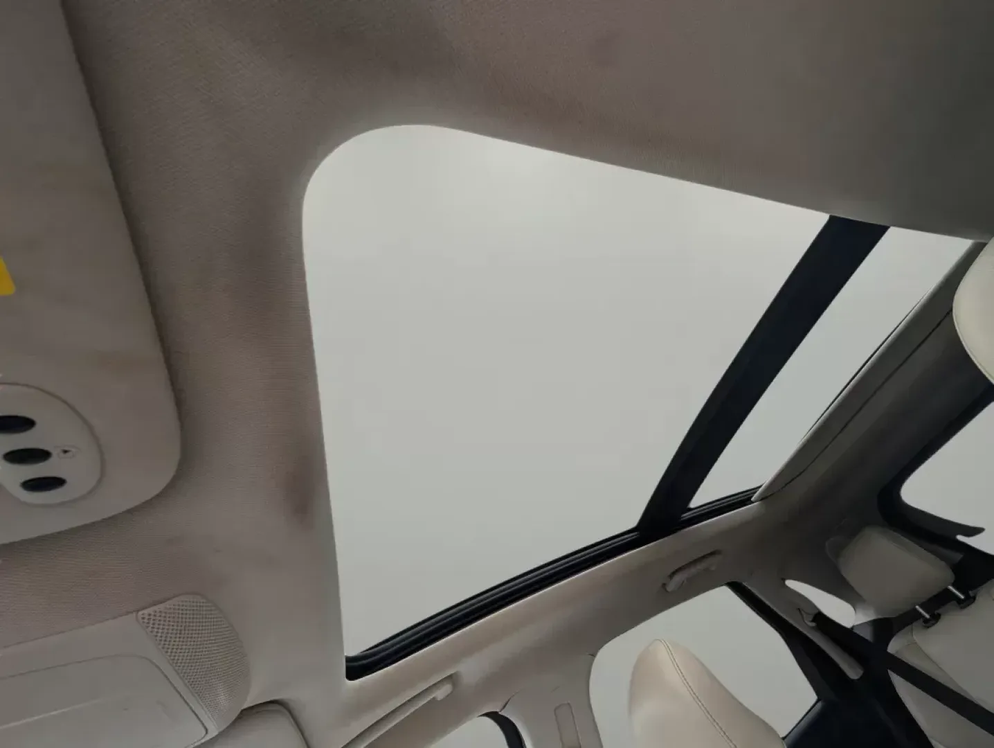 2019 Ford Edge Titanium (2FMPK3K99KB) with an Intercooled Turbo Premium Unleaded I-4 2.0 L/122 engine, 8-Speed Automatic w/OD transmission, located at 521 Old Farm Lane Rd, Prattville, AL, 36066, (334) 325-1505, 32.482460, -86.416367 - 2019 Ford Edge Titanium - Photo#16