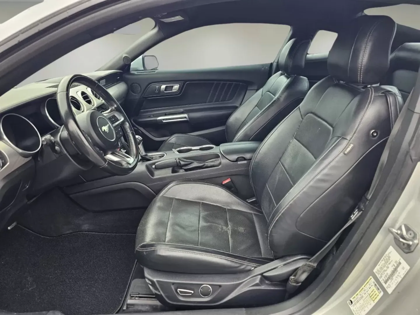 2019 Ford Mustang EcoBoost Premium (1FA6P8TH5K5) with an Other engine, located at 1430 Gateway Drive, Opelika, AL, 36801, (334) 239-0944, 32.637871, -85.409790 - 2019 Ford Mustang EcoBoost Premium - Photo#9