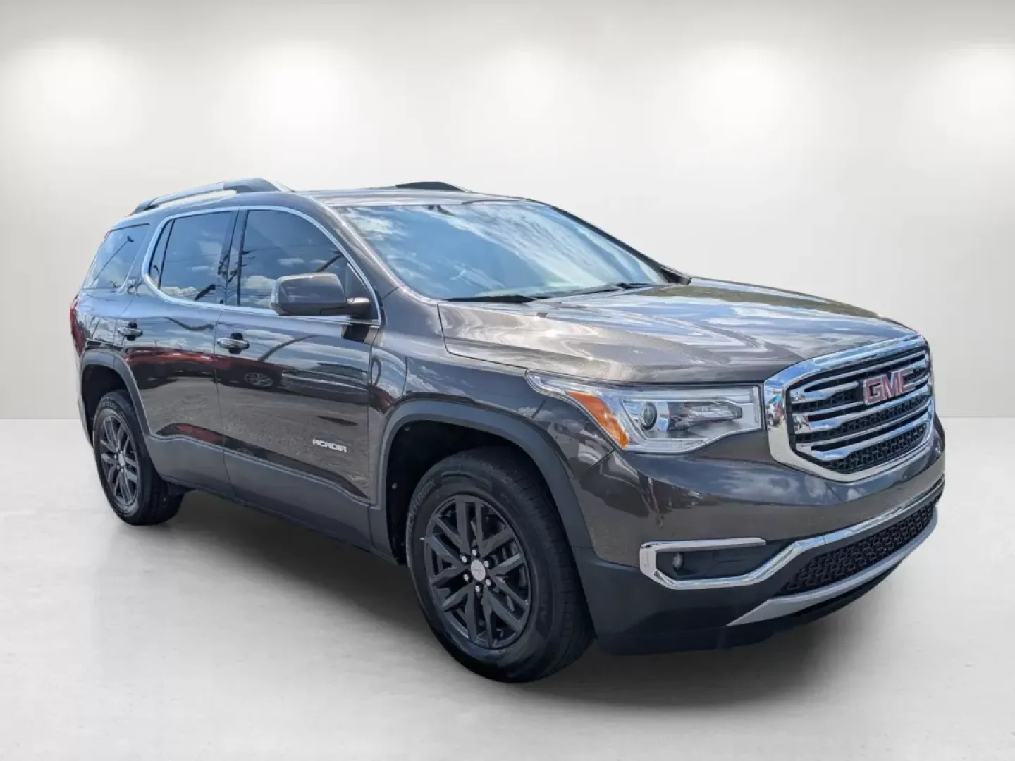 2019 /Cocoa/ Light Ash Gray GMC Acadia SLT (1GKKNMLS2KZ) with an Other engine, located at 804 22nd Ave, Phenix City, AL, 36870, (334) 297-1860, 32.484749, -85.024475 - Experience the perfect blend of style, space, and performance with the 2019 GMC Acadia SLT, now available at Gils Auto in Phenix City, AL. This Sport Utility Vehicle (SUV) isn't just a vehicle; it's a lifestyle upgrade, making it ideal for growing families, weekend adventurers, or anyone seeking a r - Photo#2
