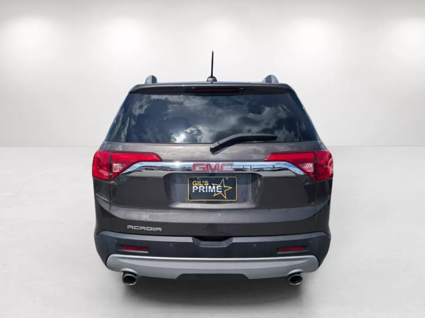 2019 /Cocoa/ Light Ash Gray GMC Acadia SLT (1GKKNMLS2KZ) with an Other engine, located at 804 22nd Ave, Phenix City, AL, 36870, (334) 297-1860, 32.484749, -85.024475 - Experience the perfect blend of style, space, and performance with the 2019 GMC Acadia SLT, now available at Gils Auto in Phenix City, AL. This Sport Utility Vehicle (SUV) isn't just a vehicle; it's a lifestyle upgrade, making it ideal for growing families, weekend adventurers, or anyone seeking a r - Photo#5