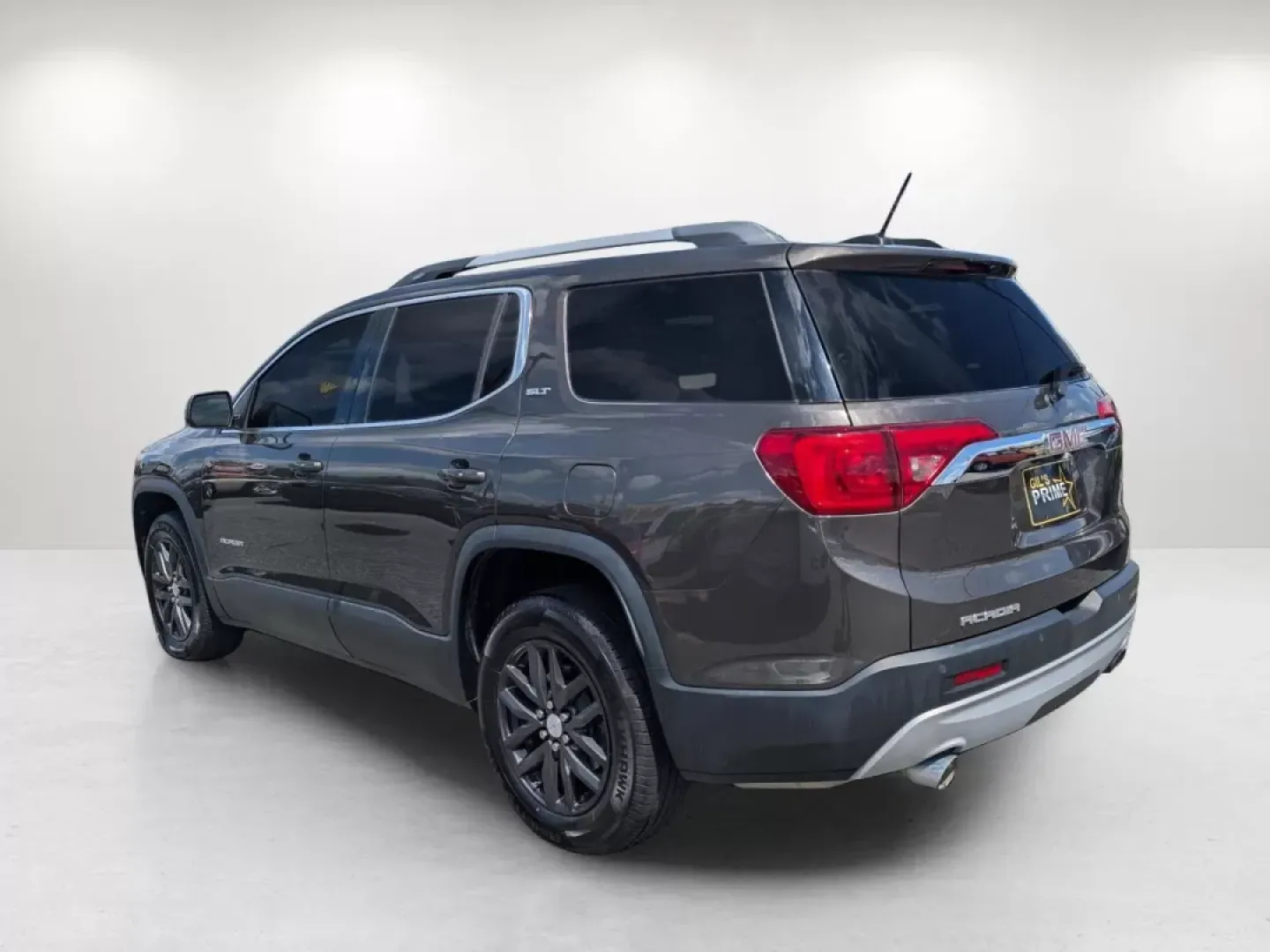 2019 /Cocoa/ Light Ash Gray GMC Acadia SLT (1GKKNMLS2KZ) with an Other engine, located at 804 22nd Ave, Phenix City, AL, 36870, (334) 297-1860, 32.484749, -85.024475 - Experience the perfect blend of style, space, and performance with the 2019 GMC Acadia SLT, now available at Gils Auto in Phenix City, AL. This Sport Utility Vehicle (SUV) isn't just a vehicle; it's a lifestyle upgrade, making it ideal for growing families, weekend adventurers, or anyone seeking a r - Photo#6