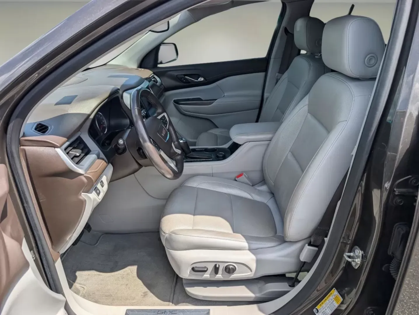 2019 /Cocoa/ Light Ash Gray GMC Acadia SLT (1GKKNMLS2KZ) with an Other engine, located at 804 22nd Ave, Phenix City, AL, 36870, (334) 297-1860, 32.484749, -85.024475 - Experience the perfect blend of style, space, and performance with the 2019 GMC Acadia SLT, now available at Gils Auto in Phenix City, AL. This Sport Utility Vehicle (SUV) isn't just a vehicle; it's a lifestyle upgrade, making it ideal for growing families, weekend adventurers, or anyone seeking a r - Photo#9
