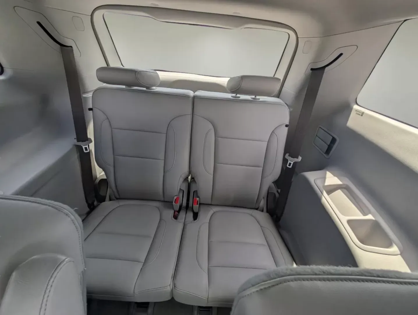 2019 /Cocoa/ Light Ash Gray GMC Acadia SLT (1GKKNMLS2KZ) with an Other engine, located at 804 22nd Ave, Phenix City, AL, 36870, (334) 297-1860, 32.484749, -85.024475 - Experience the perfect blend of style, space, and performance with the 2019 GMC Acadia SLT, now available at Gils Auto in Phenix City, AL. This Sport Utility Vehicle (SUV) isn't just a vehicle; it's a lifestyle upgrade, making it ideal for growing families, weekend adventurers, or anyone seeking a r - Photo#11