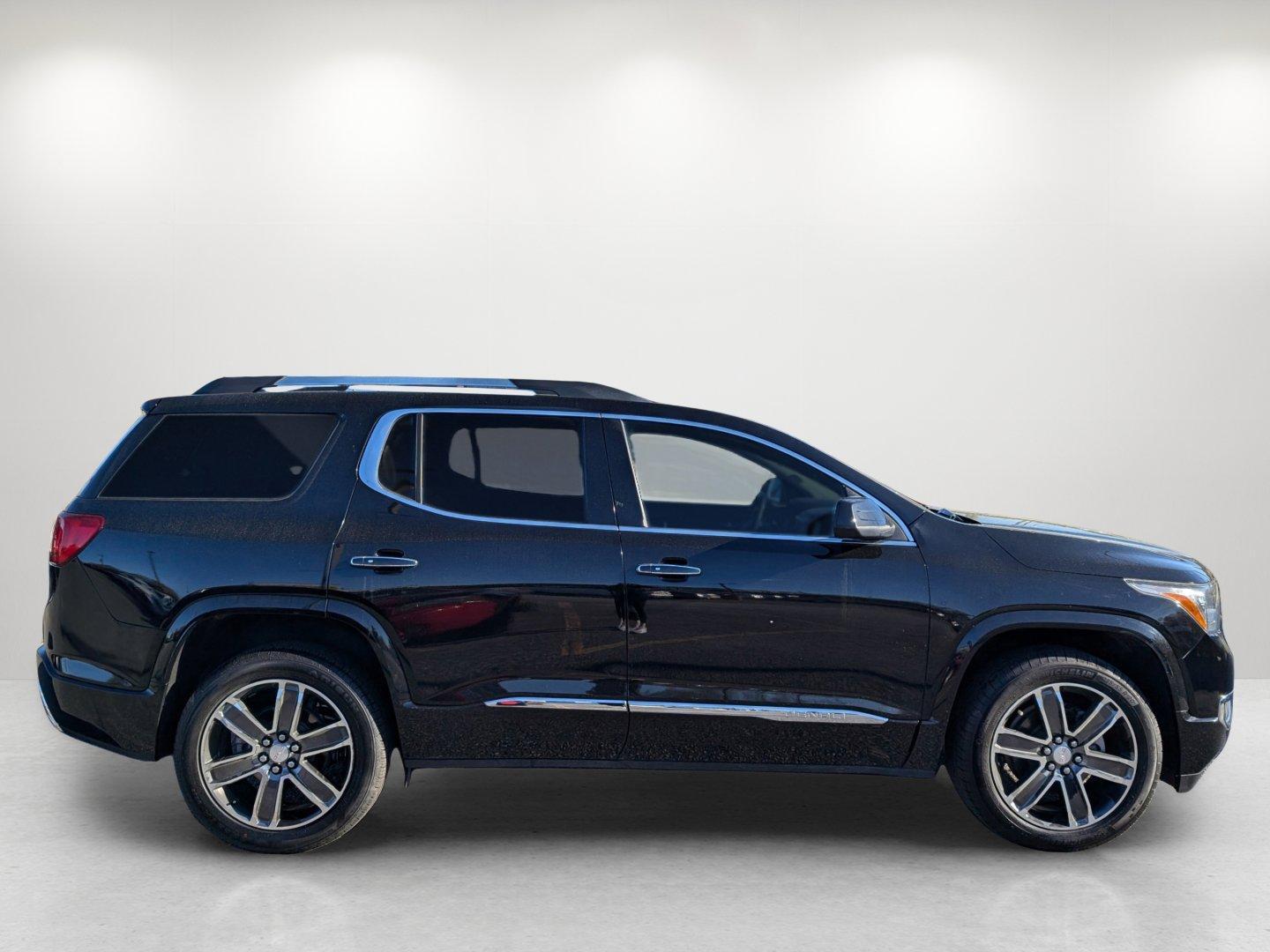 2019 /Jet Black GMC Acadia Denali (1GKKNPLS8KZ) with an Gas V6 3.6L/222 engine, 6-Speed Automatic transmission, located at 521 Old Farm Lane Rd, Prattville, AL, 36066, (334) 325-1505, 32.482460, -86.416367 - 2019 GMC Acadia Denali - Photo#2