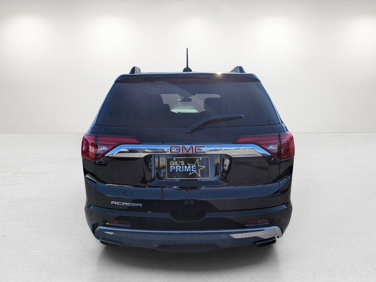 2019 /Jet Black GMC Acadia Denali (1GKKNPLS8KZ) with an Gas V6 3.6L/222 engine, 6-Speed Automatic transmission, located at 521 Old Farm Lane Rd, Prattville, AL, 36066, (334) 325-1505, 32.482460, -86.416367 - 2019 GMC Acadia Denali - Photo#4